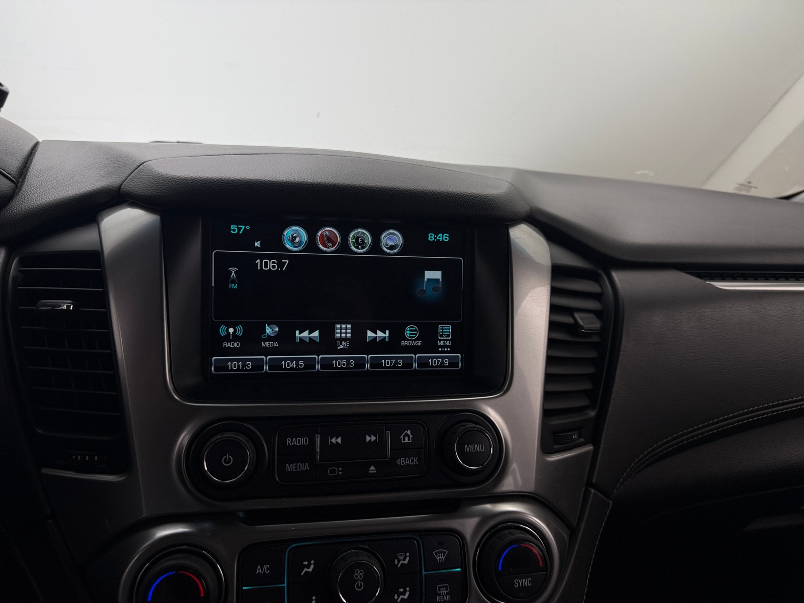 Thumbnail: 2020 Chevrolet Suburban - 4