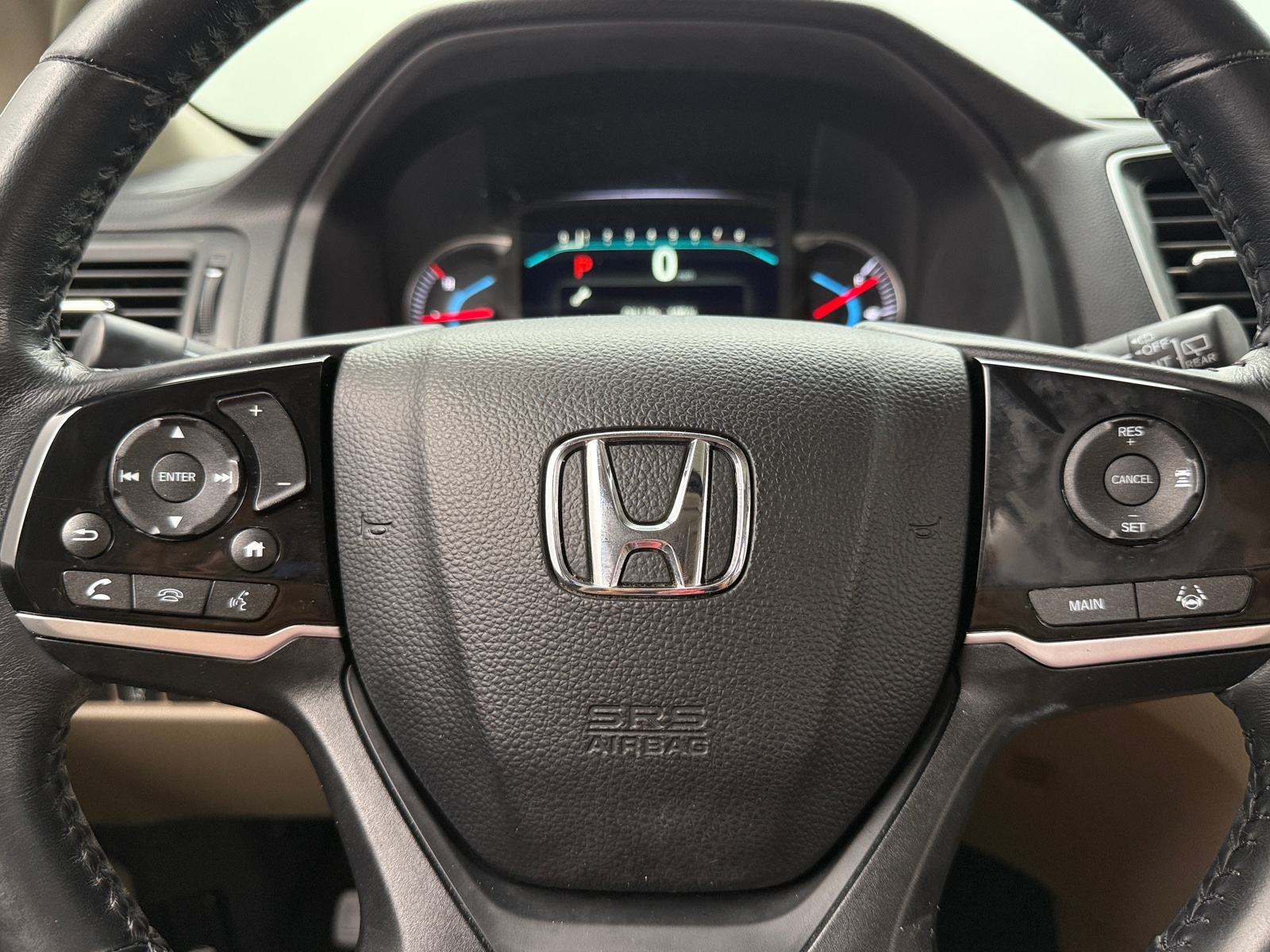Thumbnail: 2019 Honda Pilot - 4