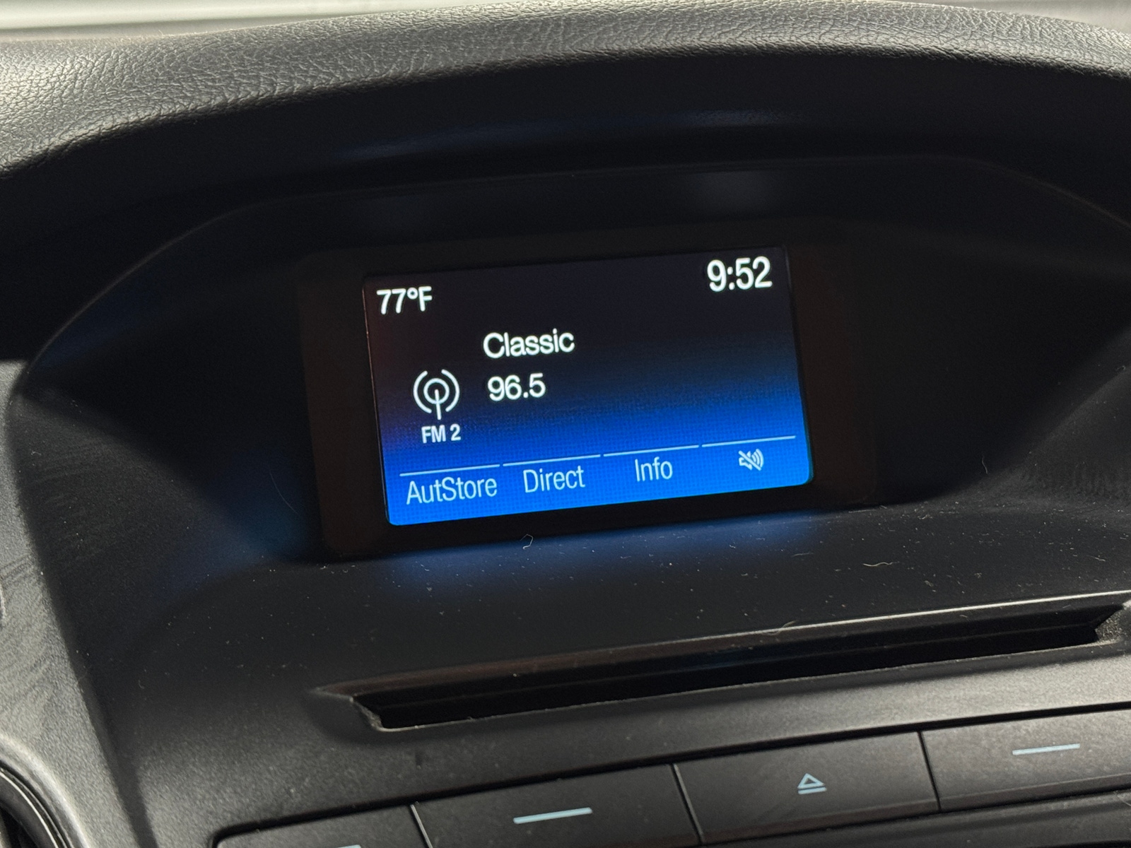 Thumbnail: 2015 Ford Focus - 4