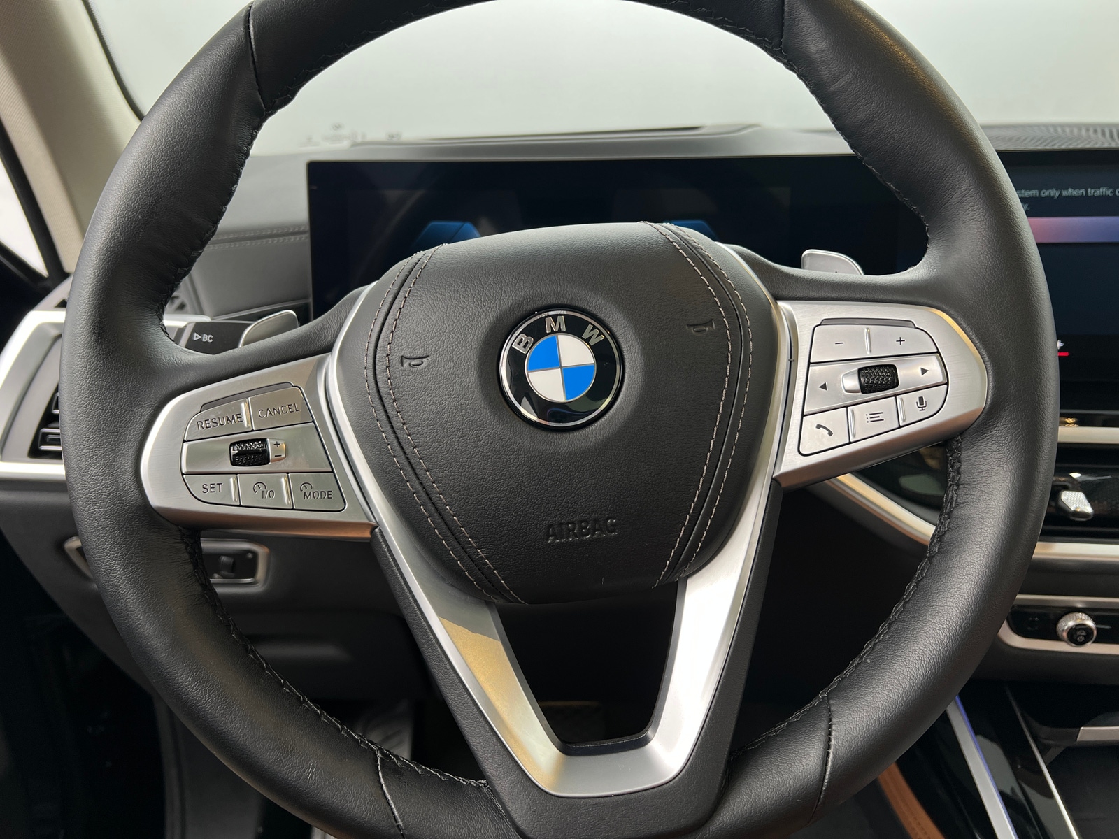 Thumbnail: 2023 BMW X7 - 4