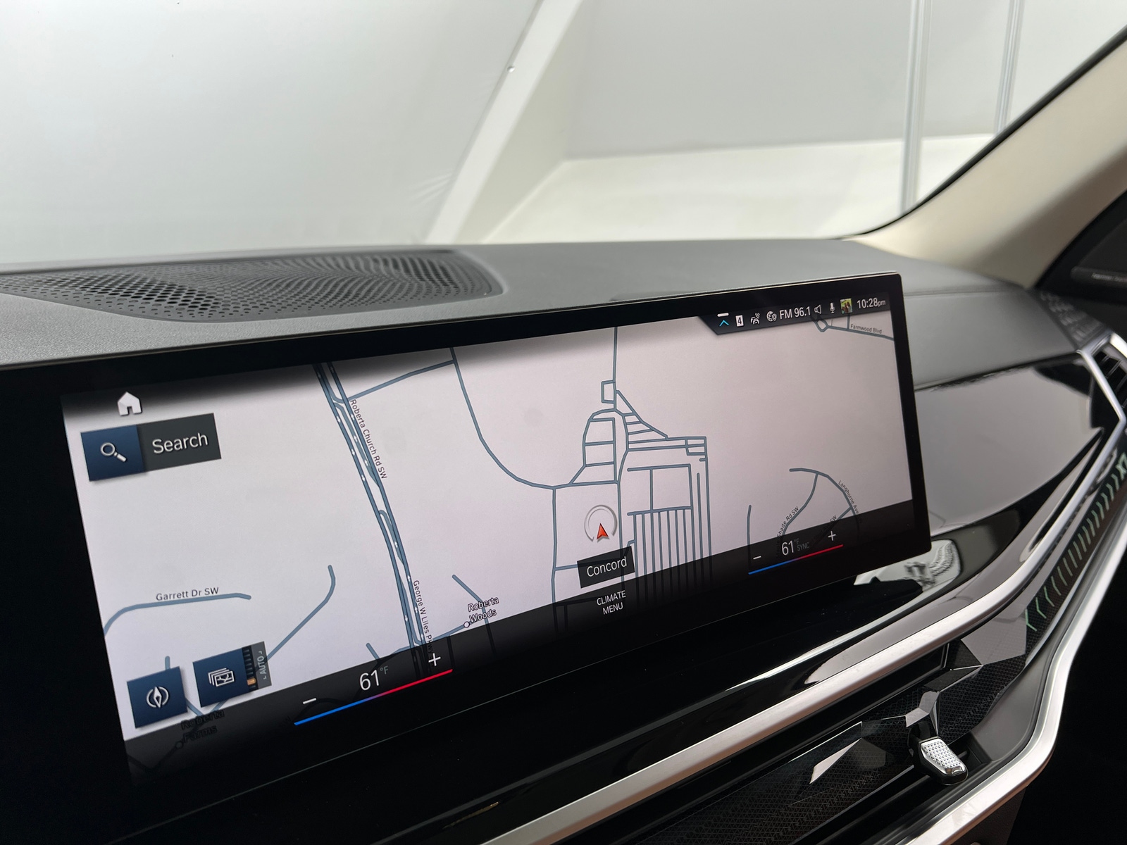 Thumbnail: 2023 BMW X7 - 3