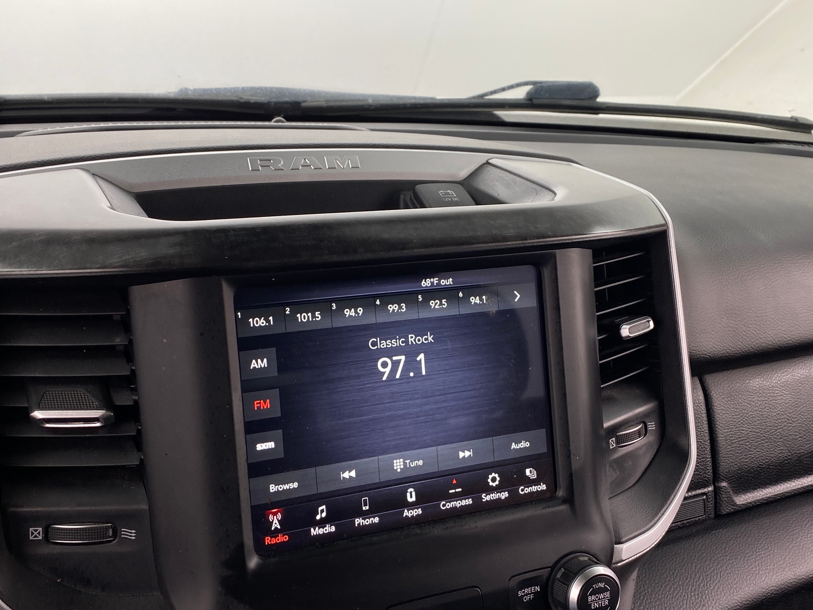 Thumbnail: 2020 RAM 1500 - 4