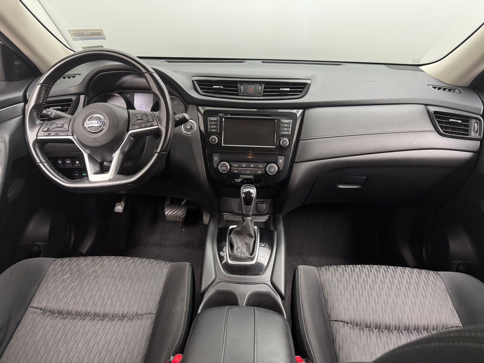 Thumbnail: 2020 Nissan Rogue - 3