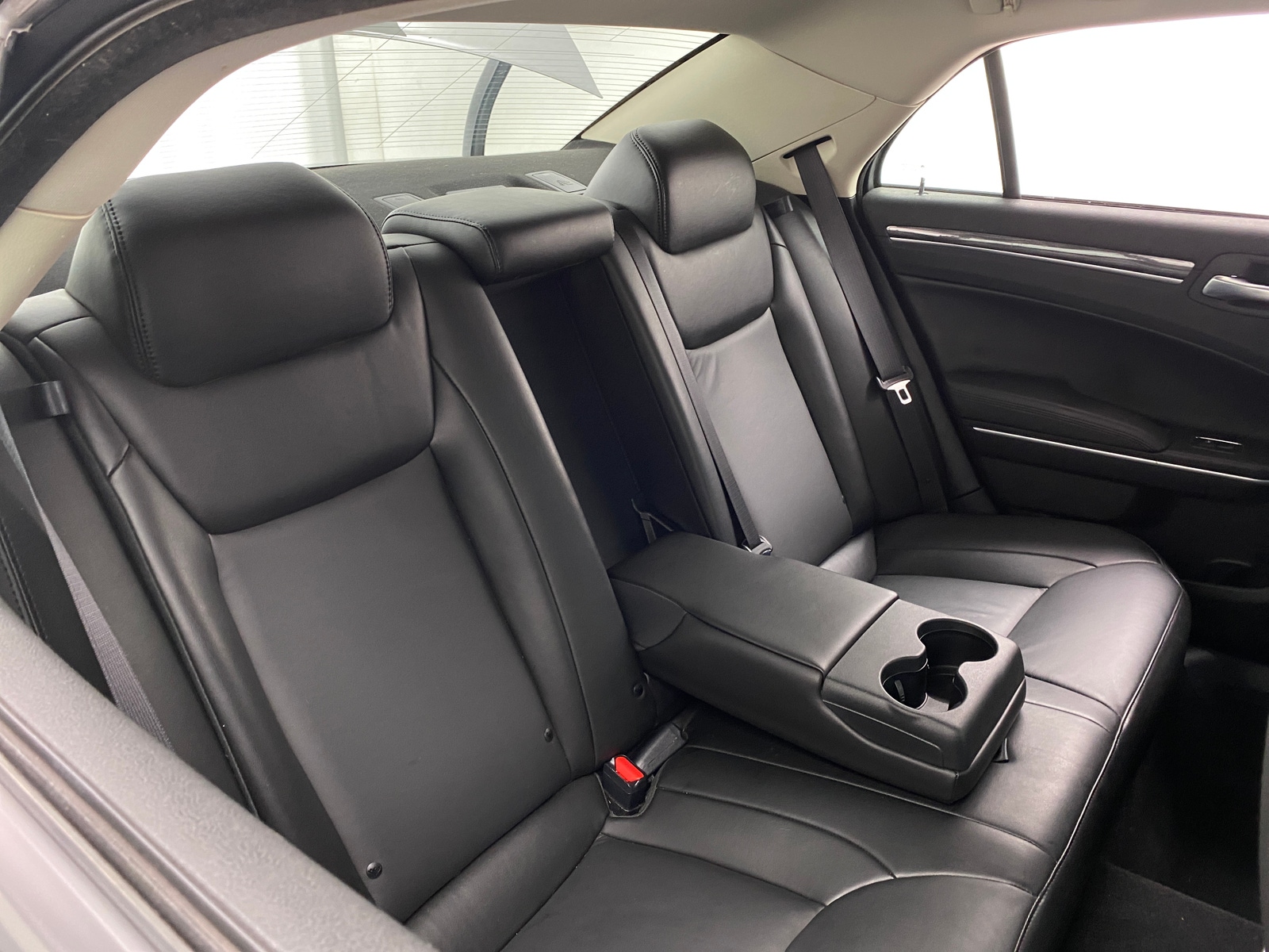 Thumbnail: 2021 Chrysler 300 - 5