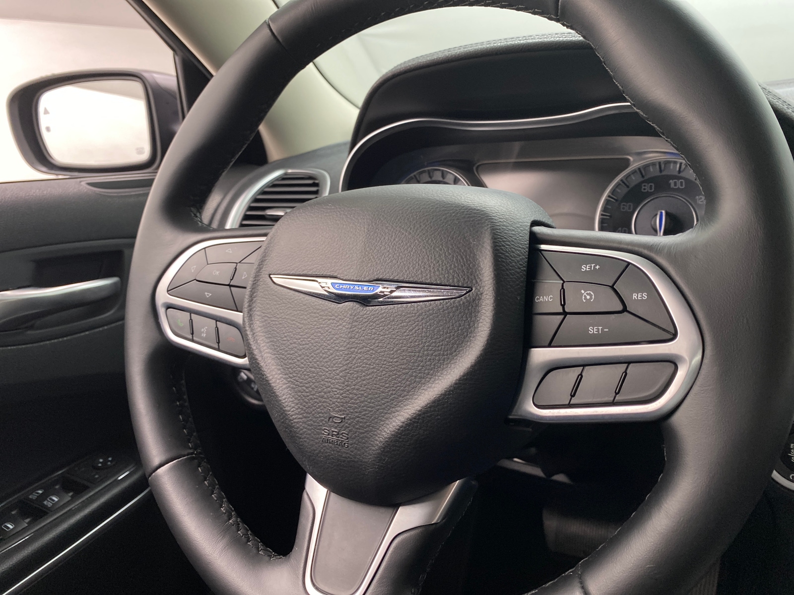 Thumbnail: 2021 Chrysler 300 - 4