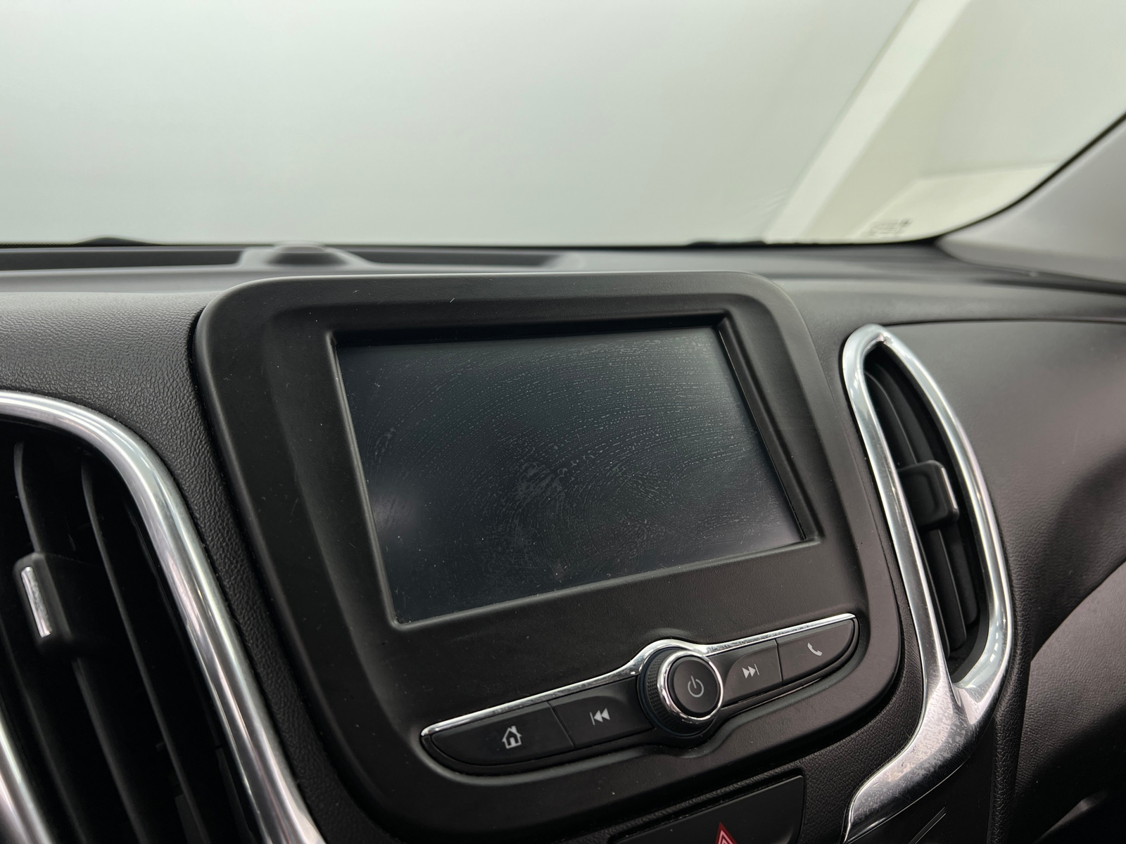 Thumbnail: 2018 Chevrolet Equinox - 4