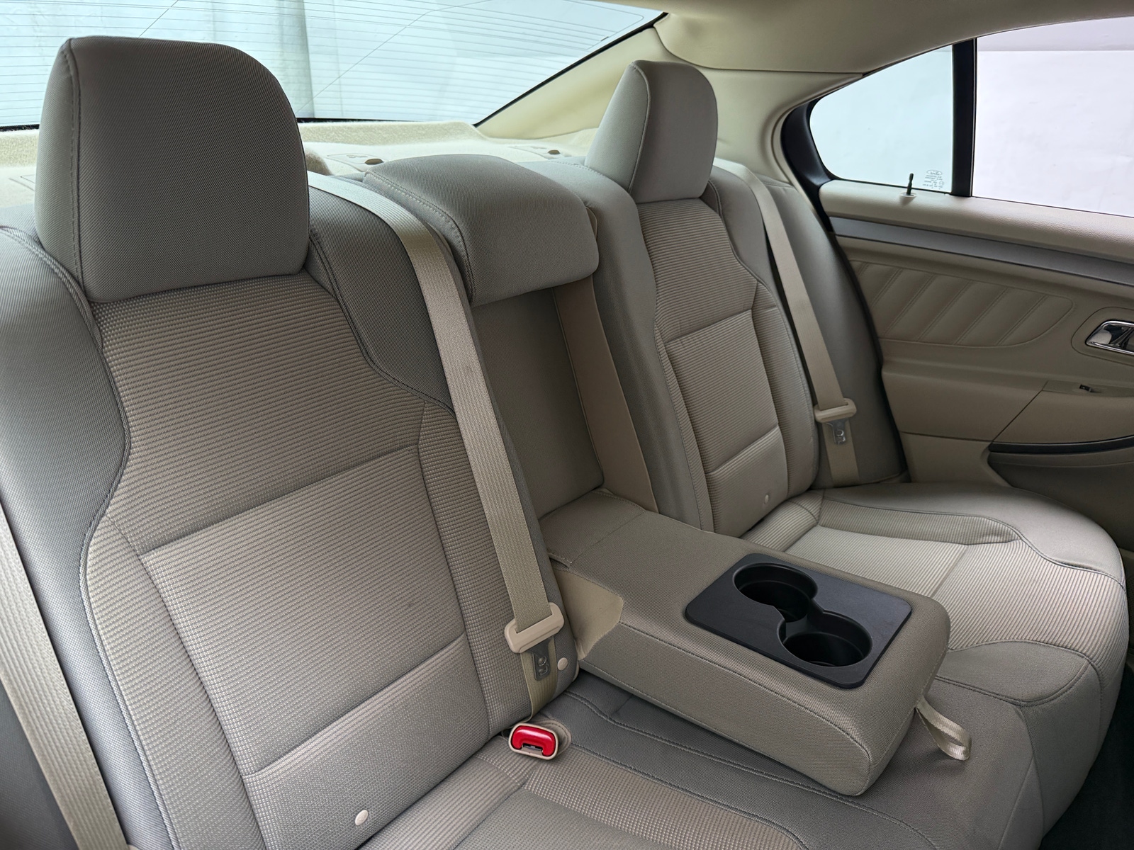 Thumbnail: 2014 Ford Taurus - 6