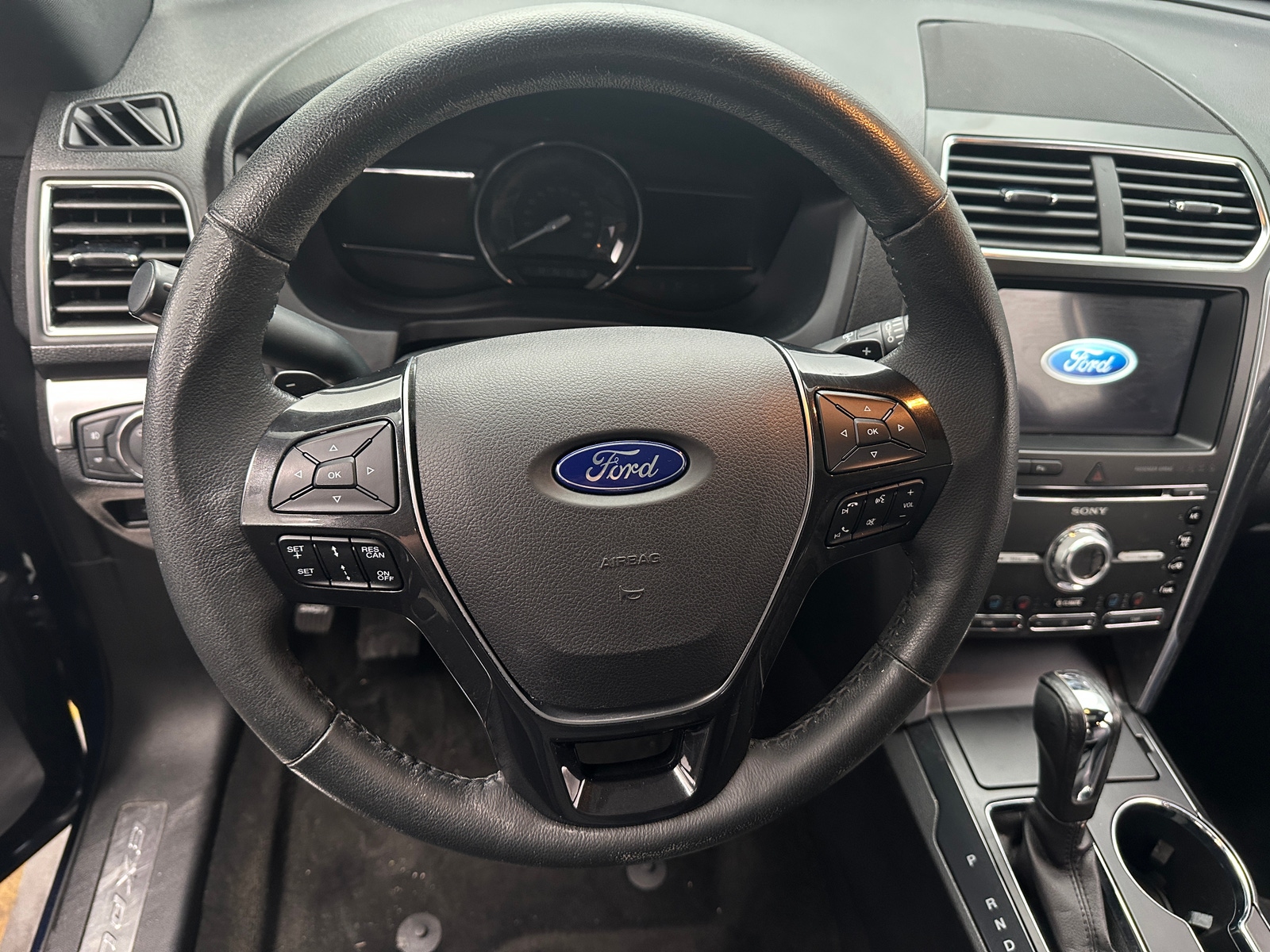 Thumbnail: 2017 Ford Explorer - 4