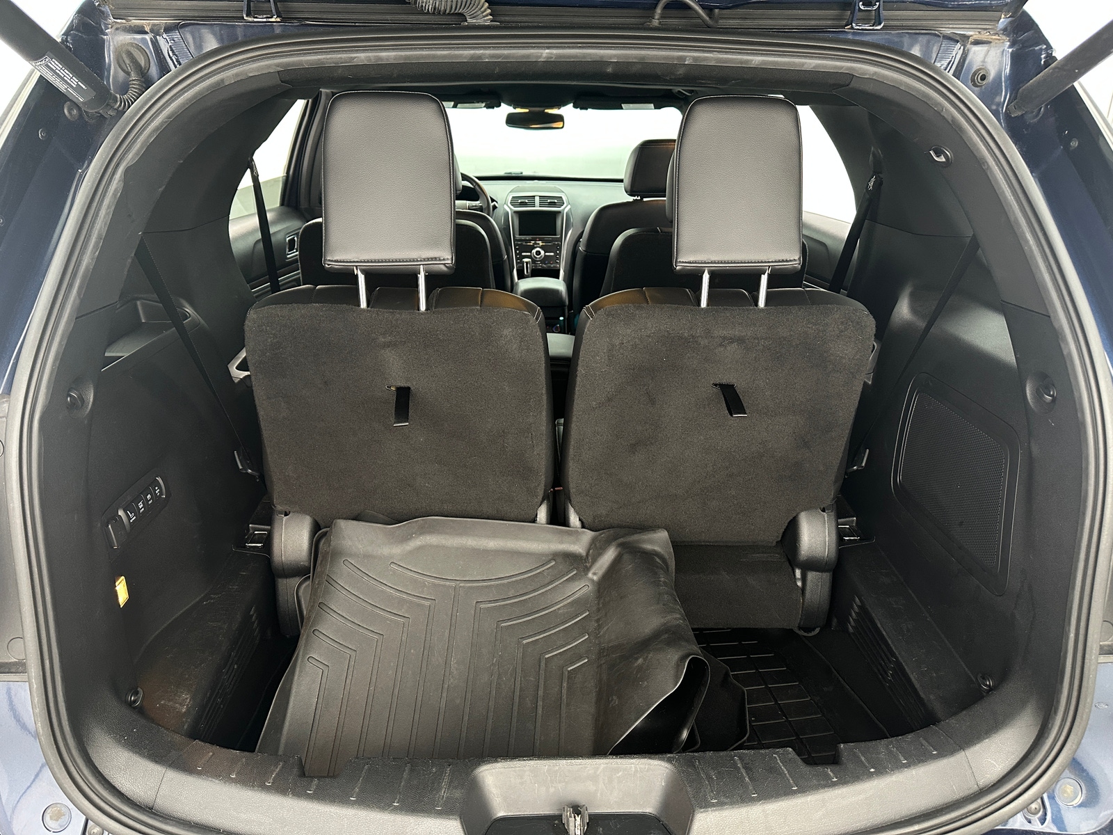 Thumbnail: 2017 Ford Explorer - 6