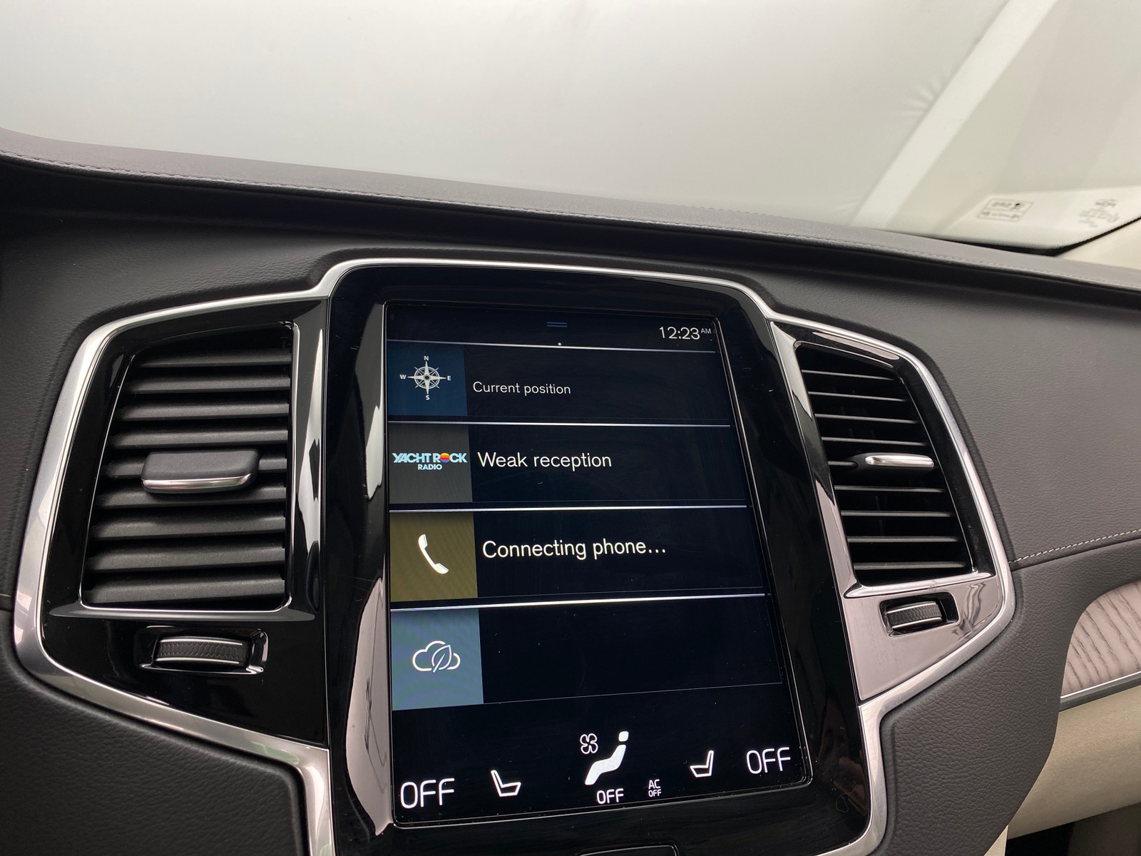 Thumbnail: 2021 Volvo XC90 - 3