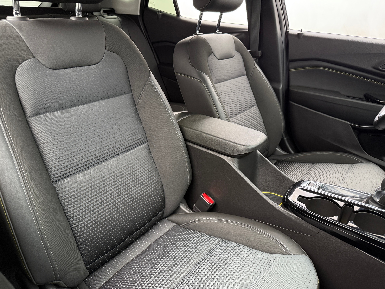 Thumbnail: 2024 Chevrolet Trax - 2