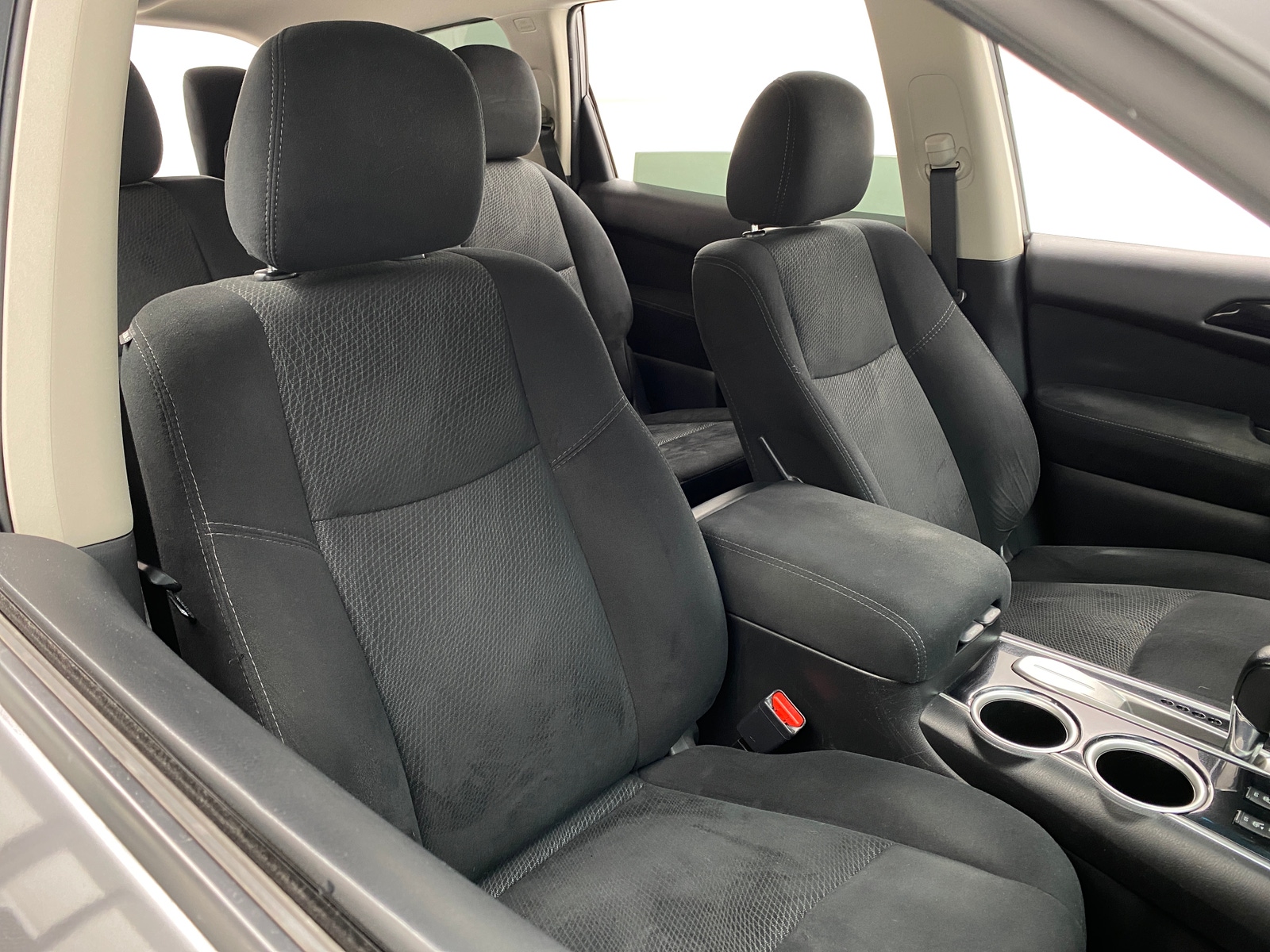 Thumbnail: 2016 Nissan Pathfinder - 2