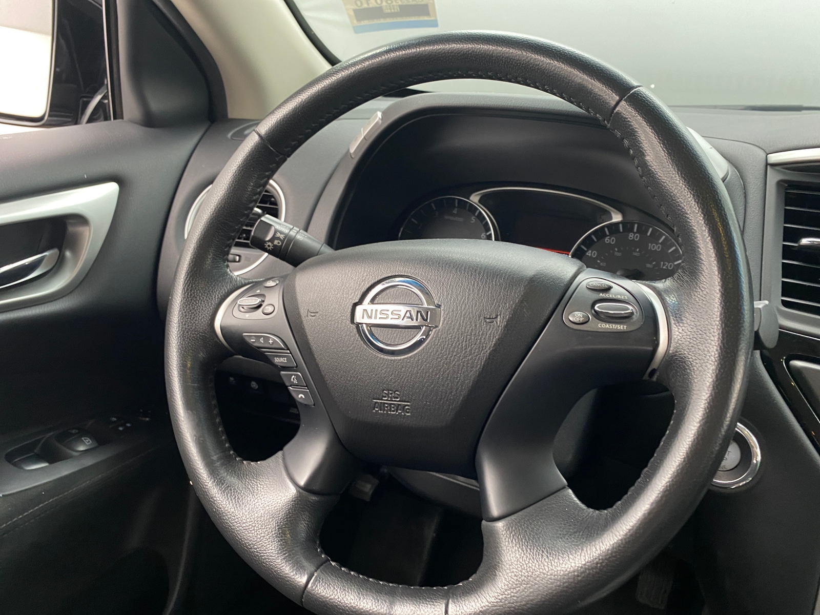 Thumbnail: 2016 Nissan Pathfinder - 5