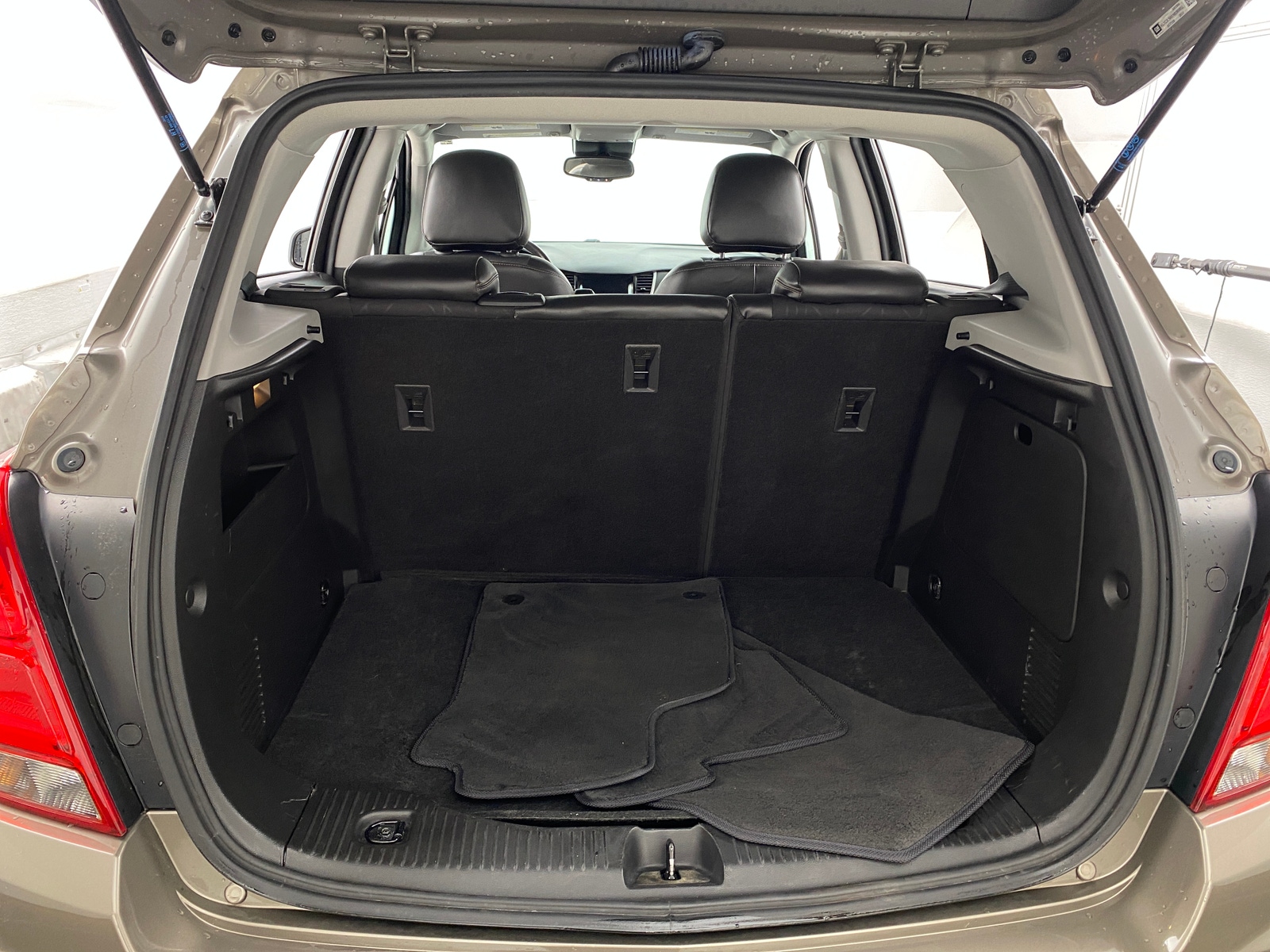 Thumbnail: 2021 Chevrolet Trax - 6