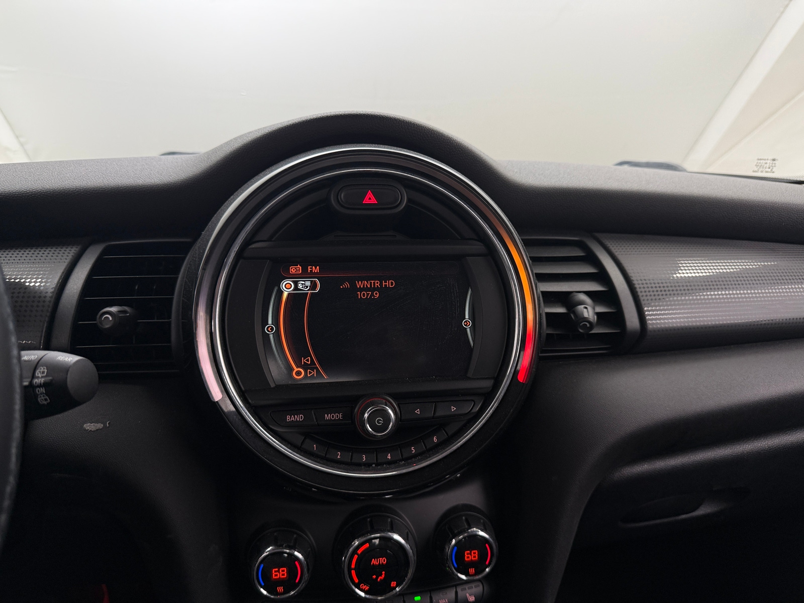 Thumbnail: 2018 MINI Cooper Hardtop - 3