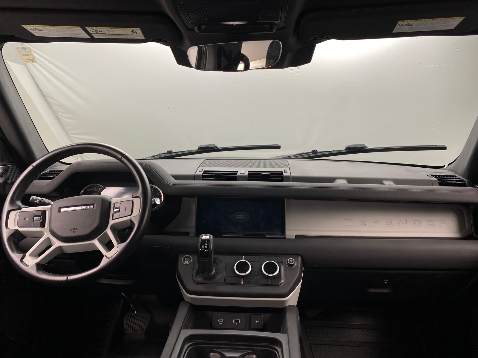 Thumbnail: 2023 Land Rover Defender - 3