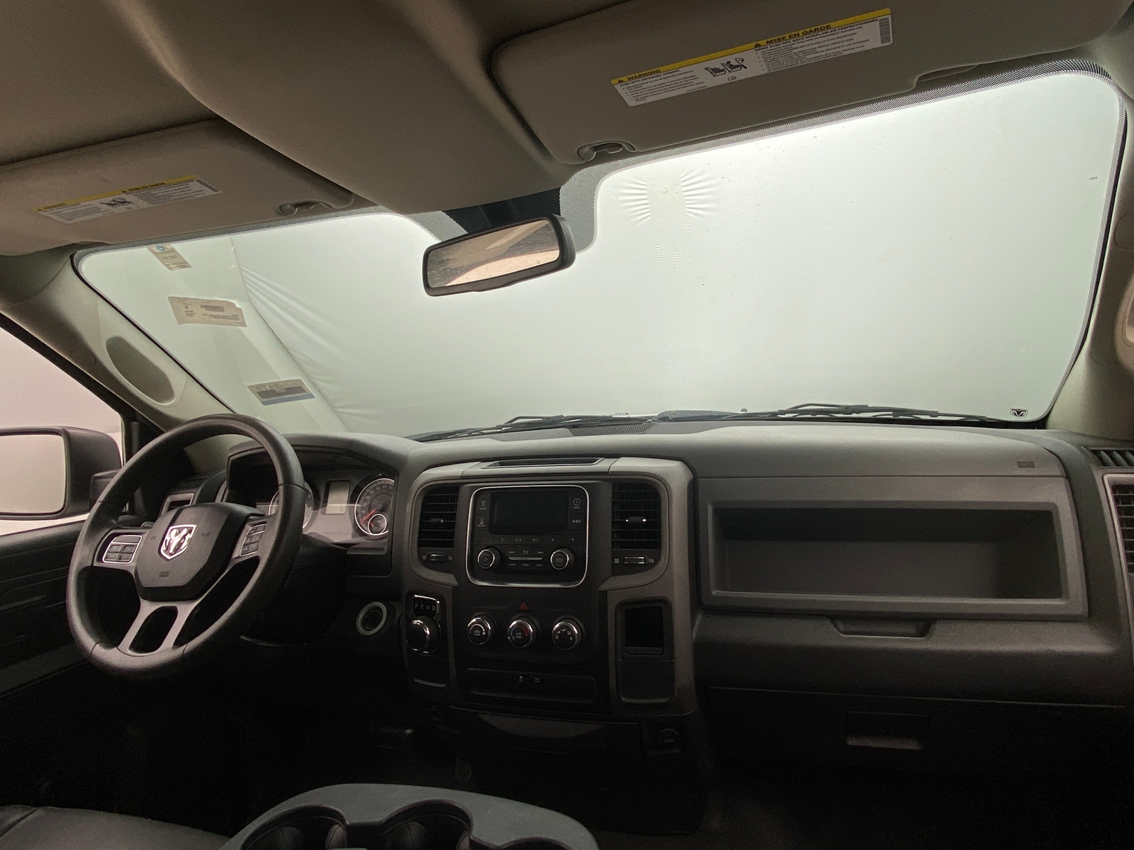 Thumbnail: 2019 RAM 1500 Classic - 3