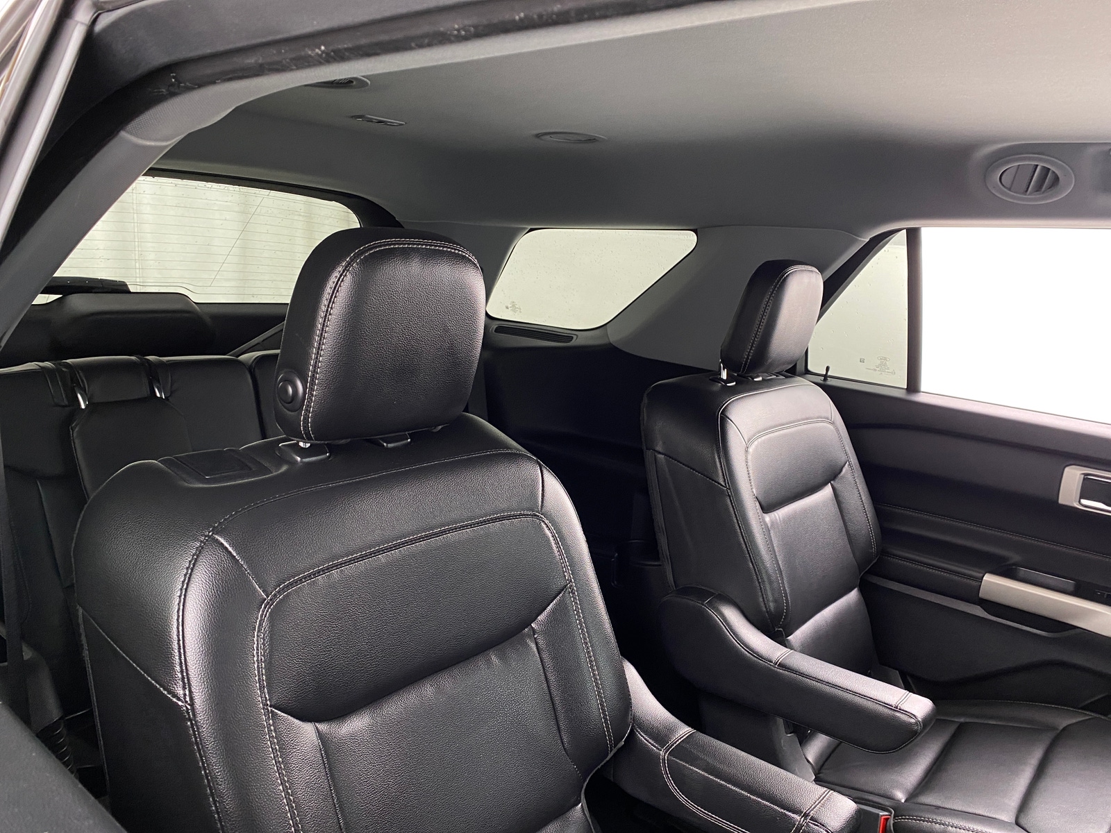Thumbnail: 2020 Ford Explorer - 6
