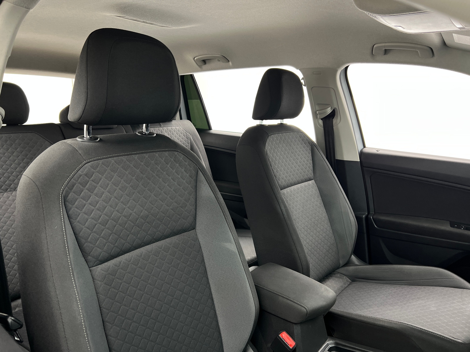Thumbnail: 2019 Volkswagen Tiguan - 2