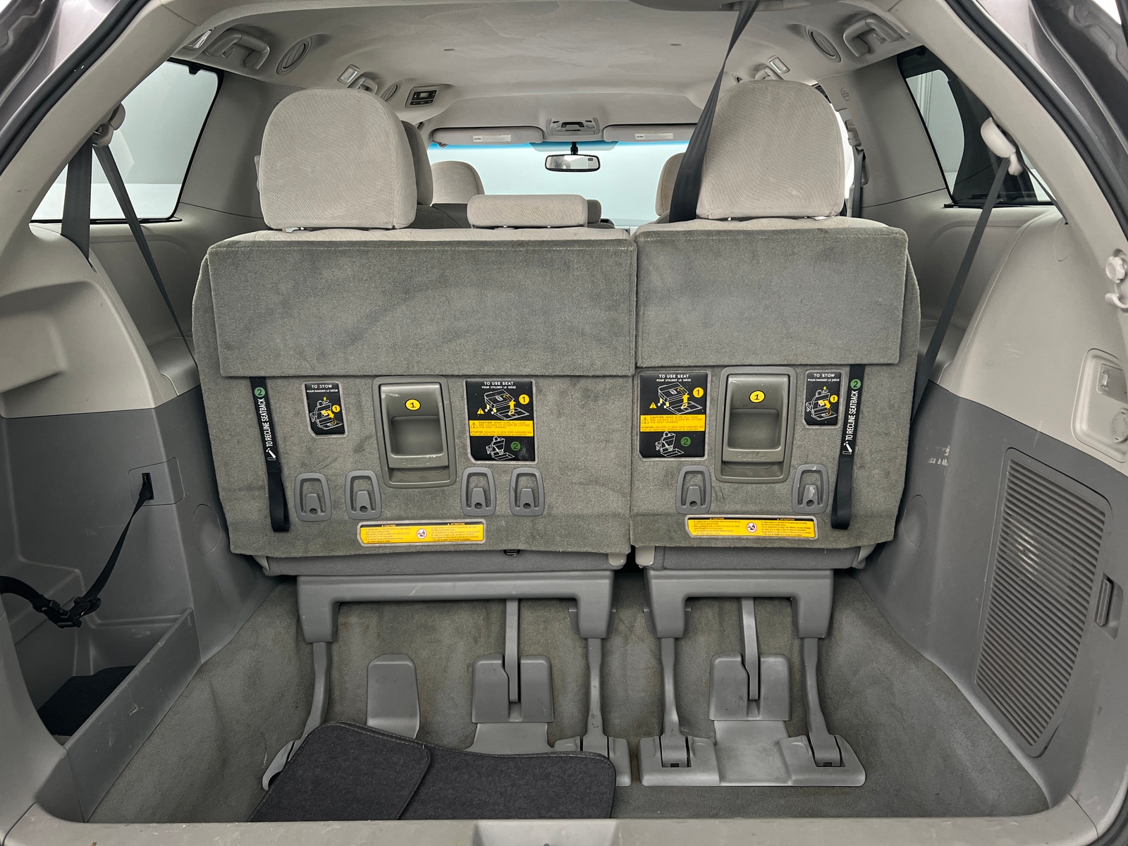 Thumbnail: 2014 Toyota Sienna - 7