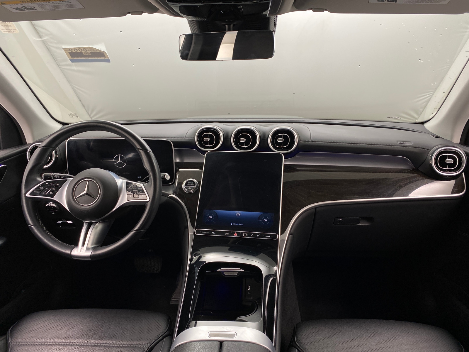 Thumbnail: 2023 Mercedes-Benz GLC - 2