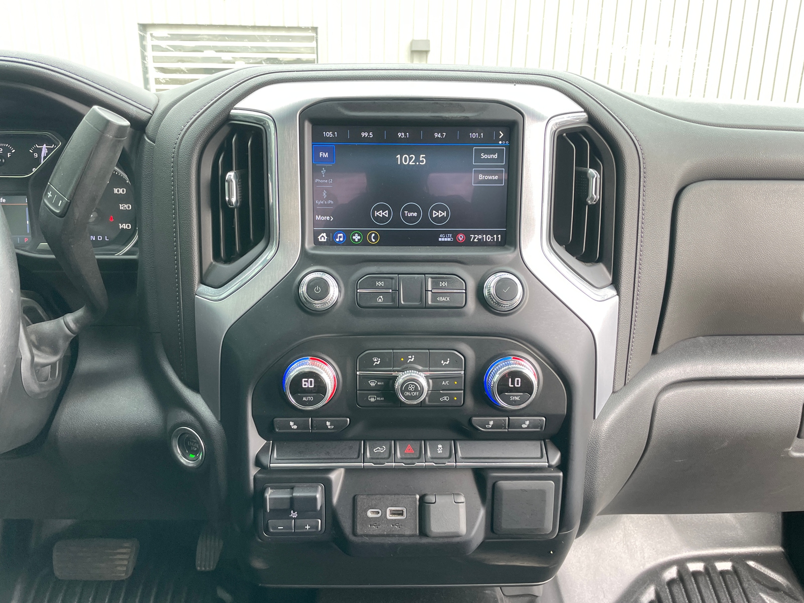 Thumbnail: 2022 GMC Sierra 3500 - 4