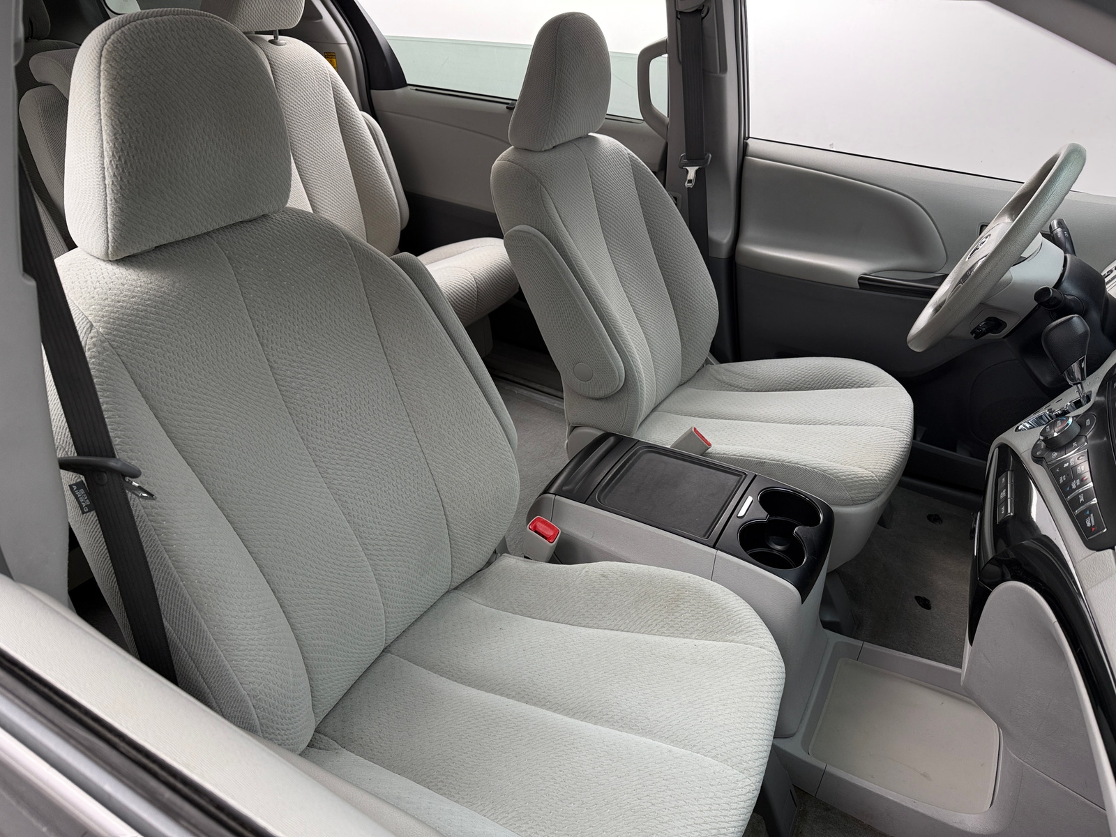 Thumbnail: 2014 Toyota Sienna - 2