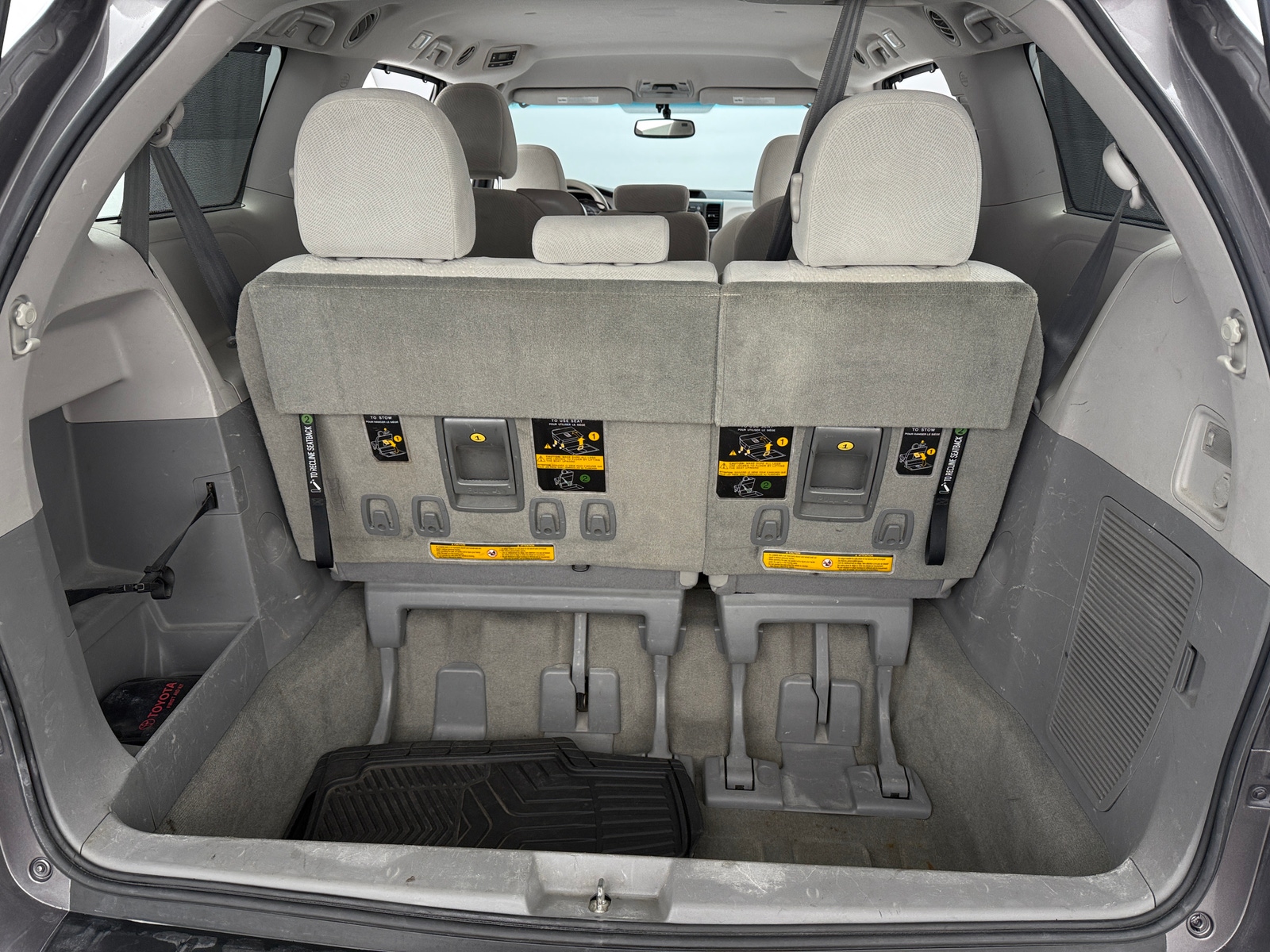 Thumbnail: 2014 Toyota Sienna - 7