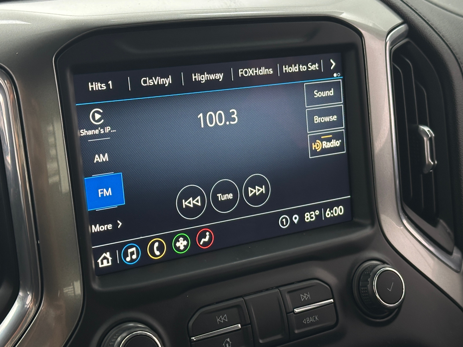 Thumbnail: 2021 Chevrolet Silverado 1500 - 3