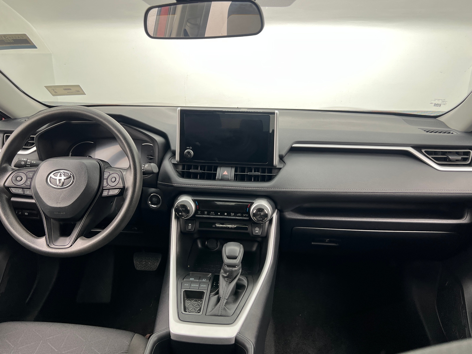 Thumbnail: 2025 Toyota RAV4 - 3