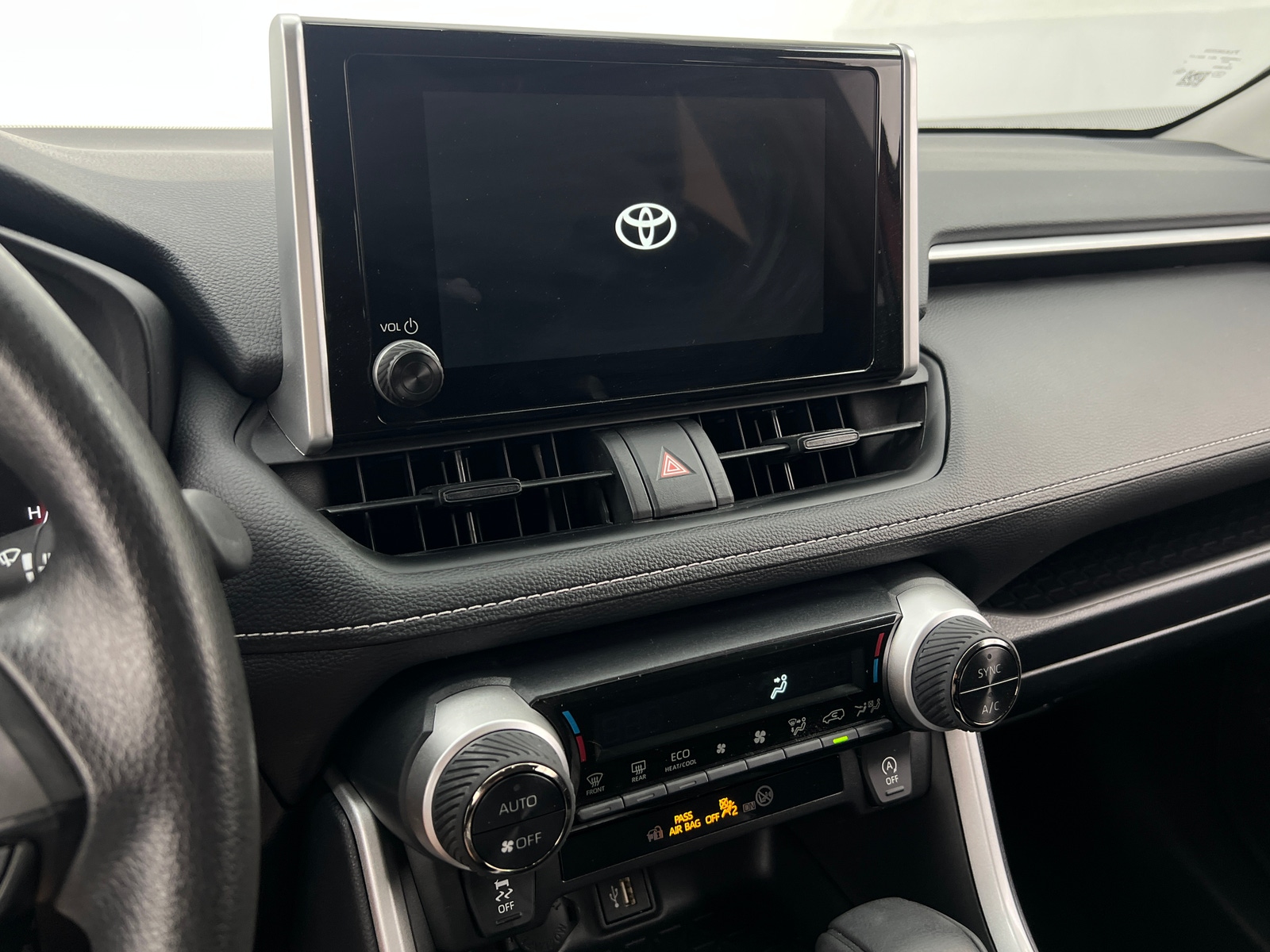 Thumbnail: 2025 Toyota RAV4 - 4