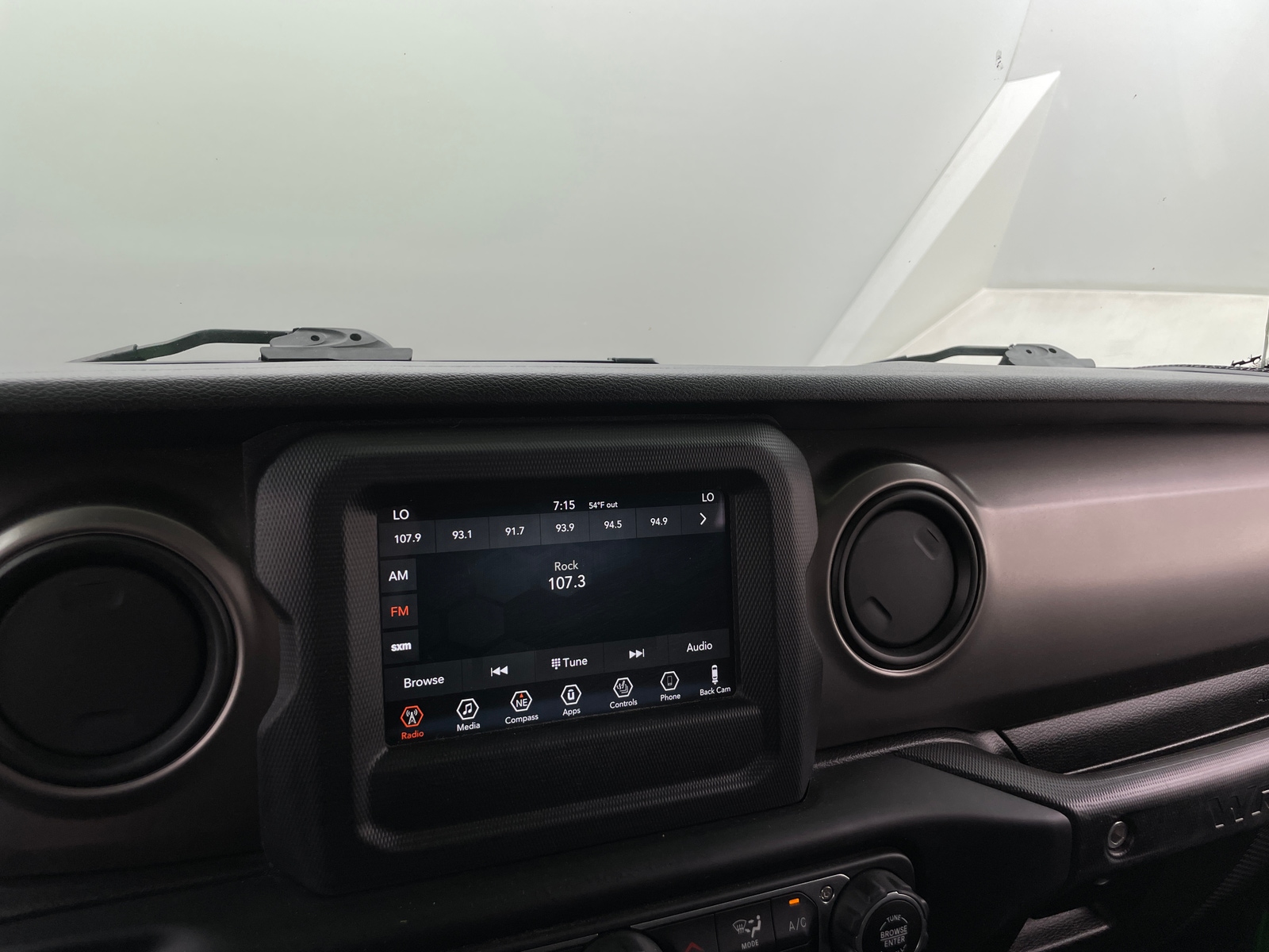 Thumbnail: 2019 Jeep Wrangler - 4