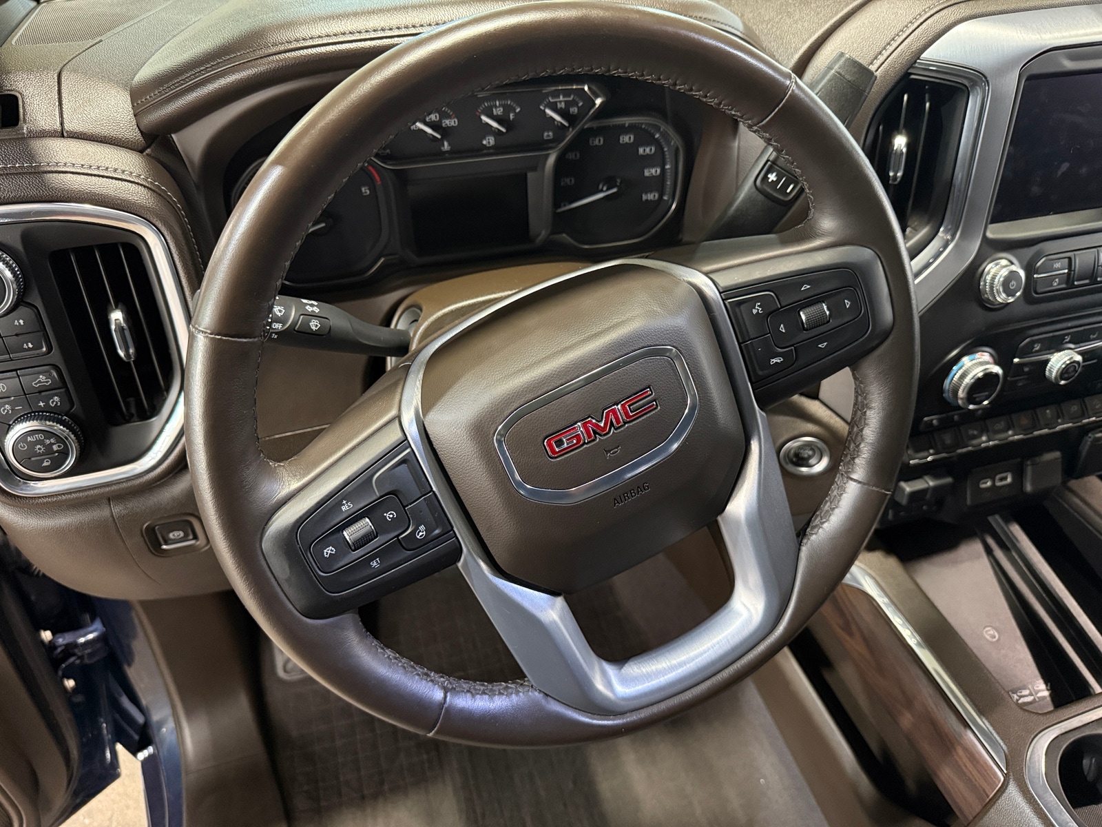 Thumbnail: 2023 GMC Sierra 3500 - 4