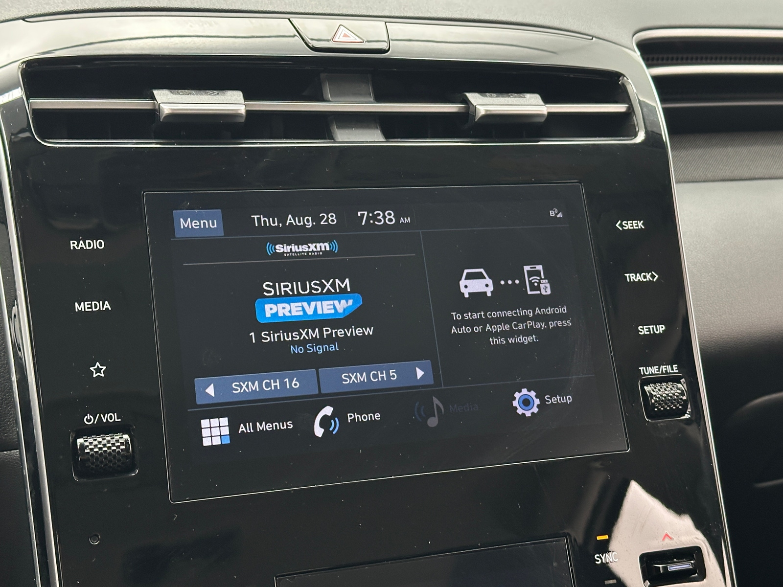 Thumbnail: 2023 Hyundai Tucson - 4