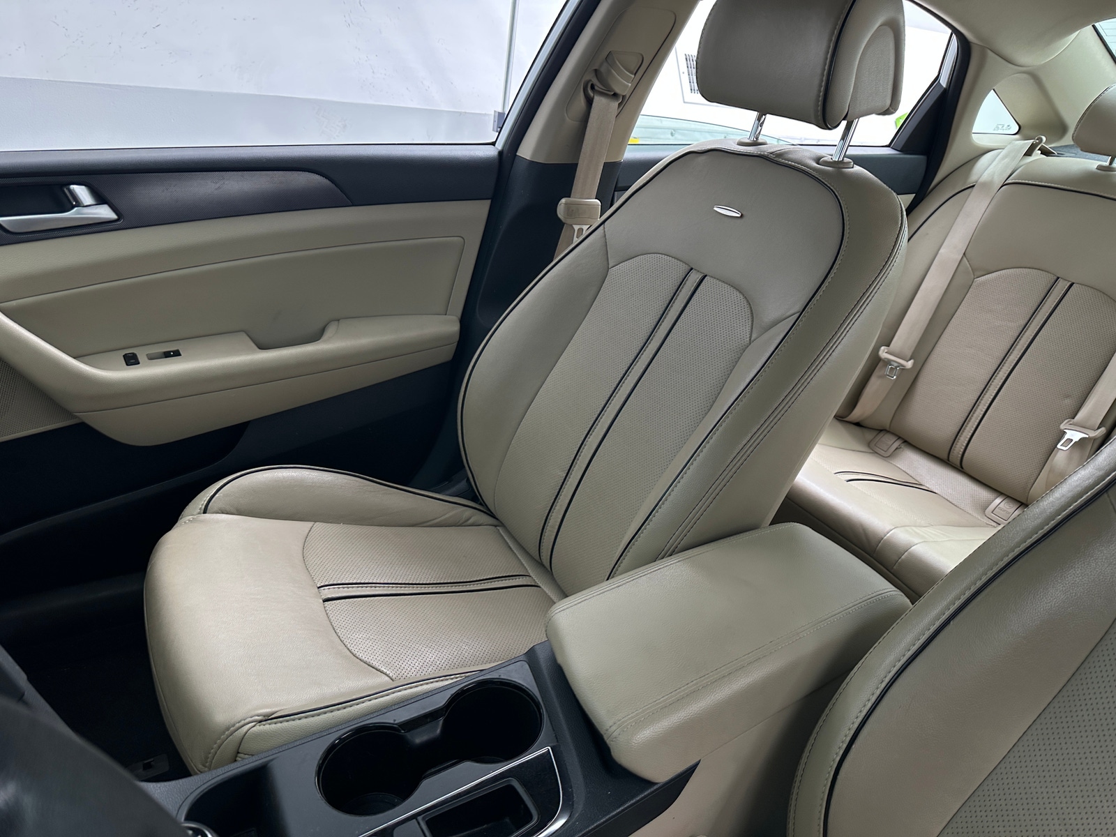 Thumbnail: 2015 Hyundai Sonata - 2