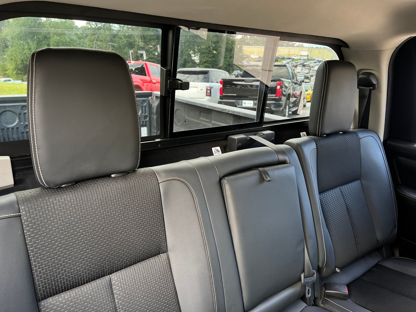 Thumbnail: 2019 Nissan Titan - 6