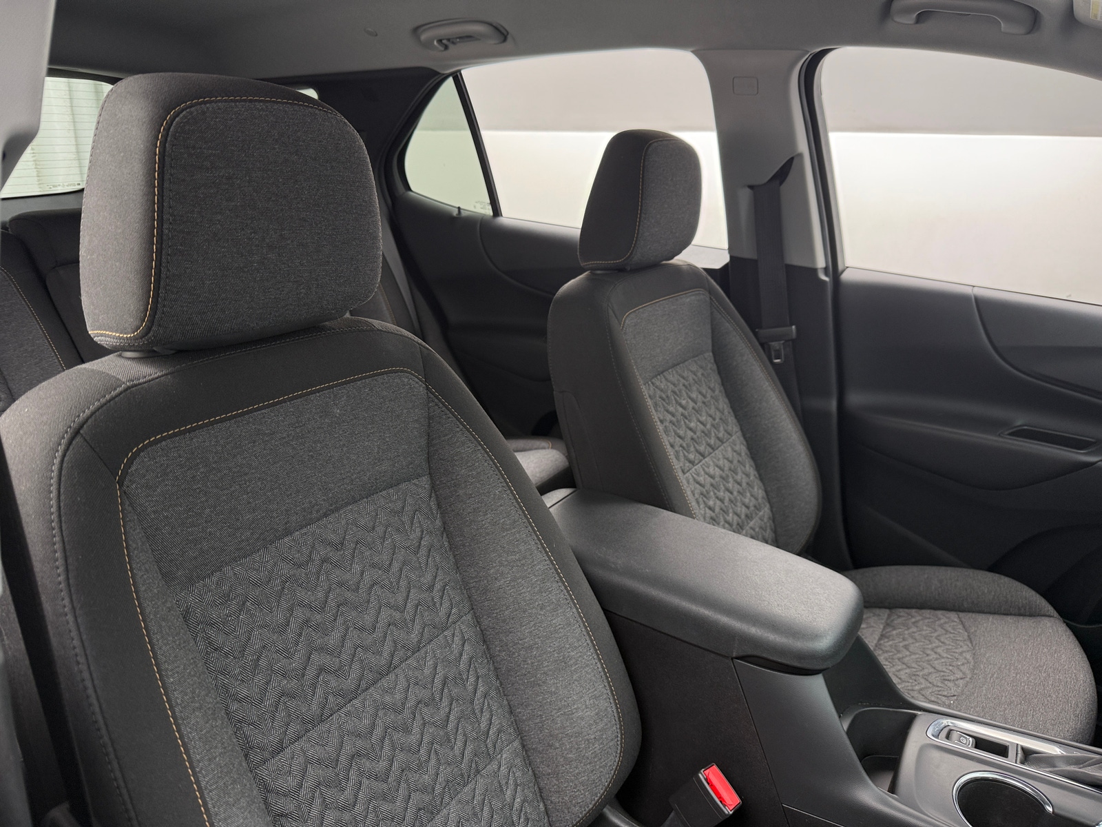 Thumbnail: 2022 Chevrolet Equinox - 2