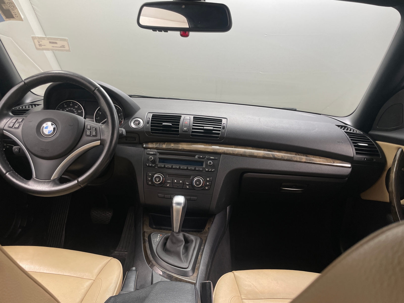Thumbnail: 2010 BMW 1 Series - 2