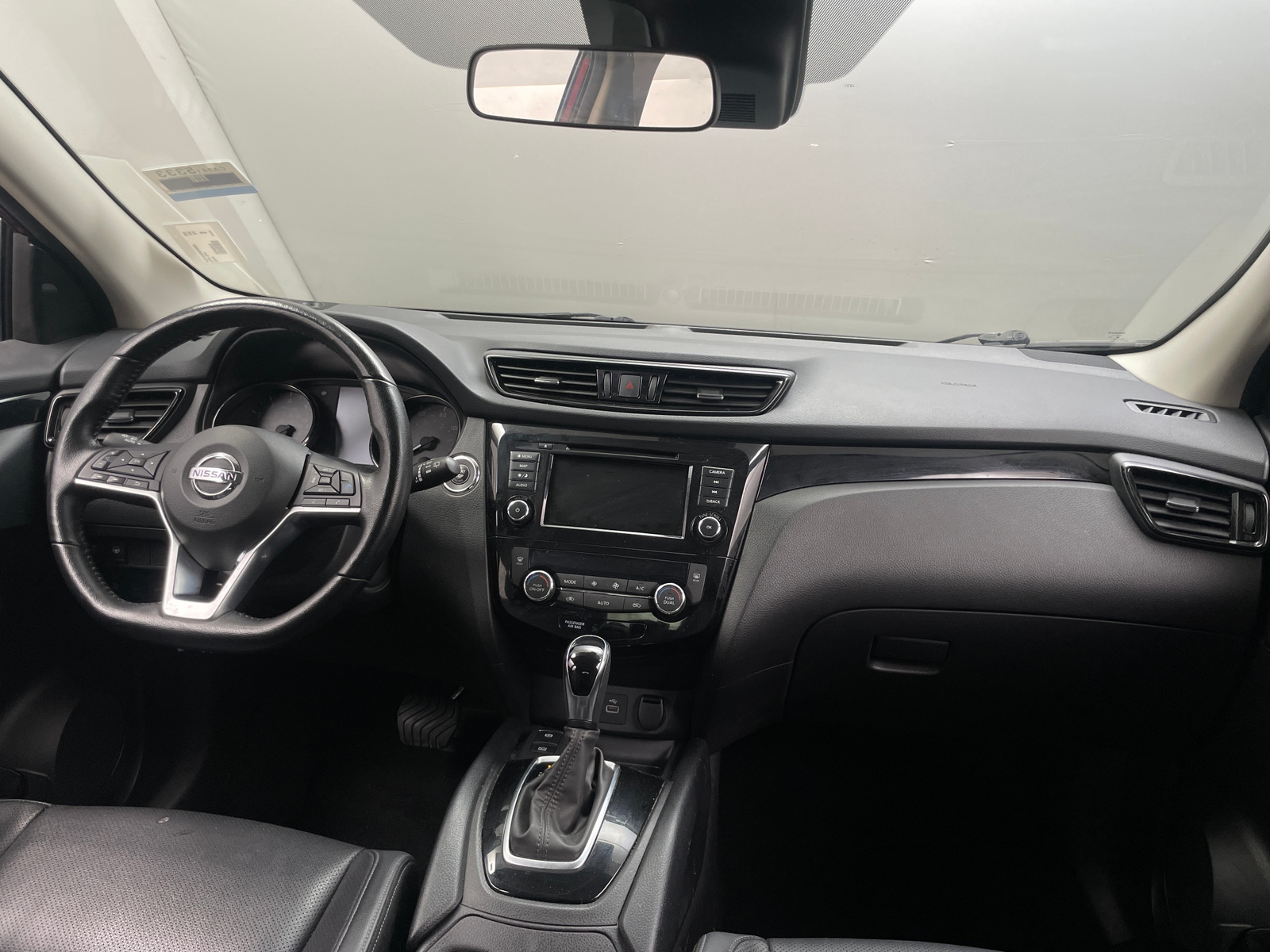 Thumbnail: 2022 Nissan Rogue Sport - 2