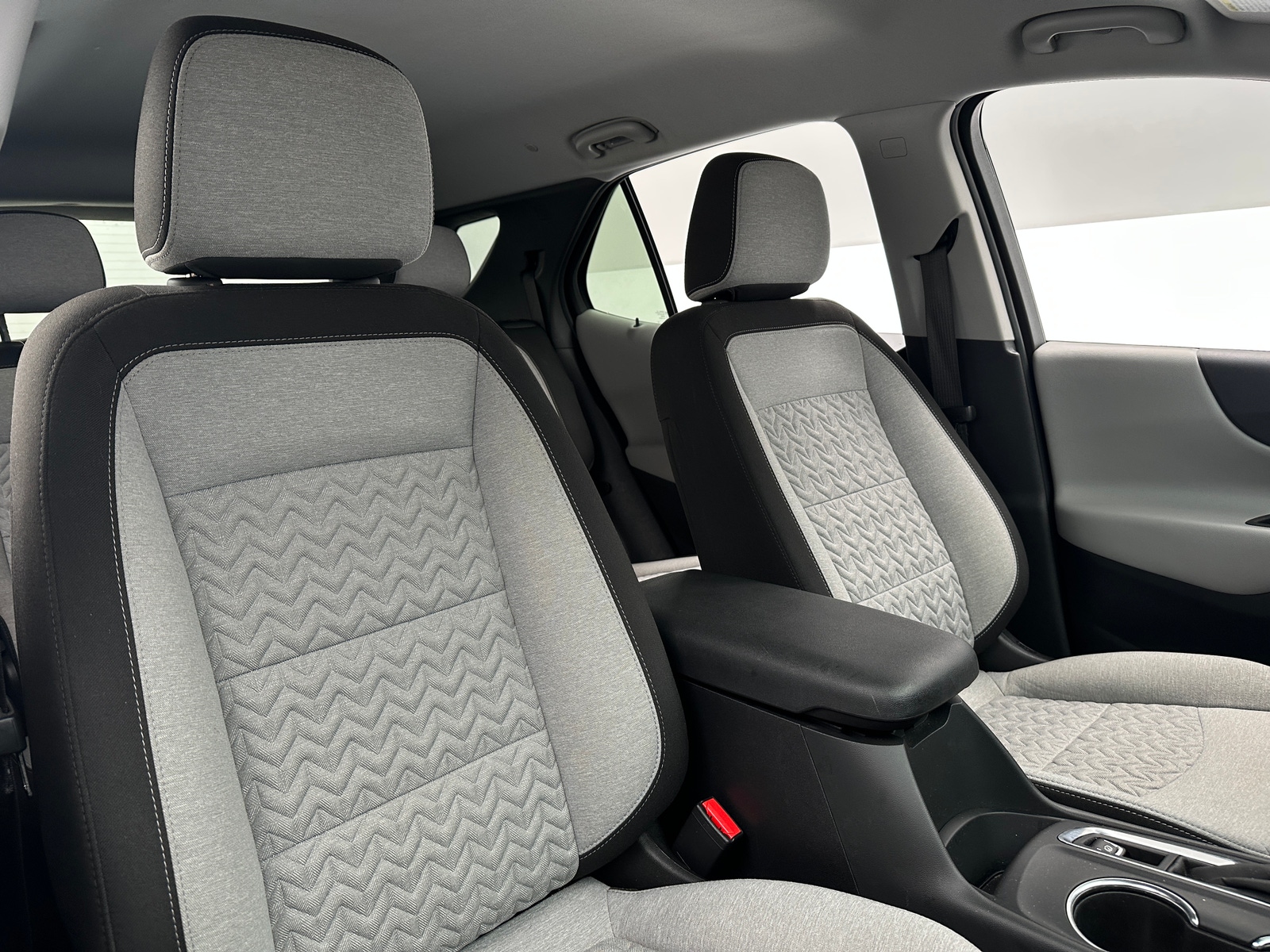 Thumbnail: 2023 Chevrolet Equinox - 2