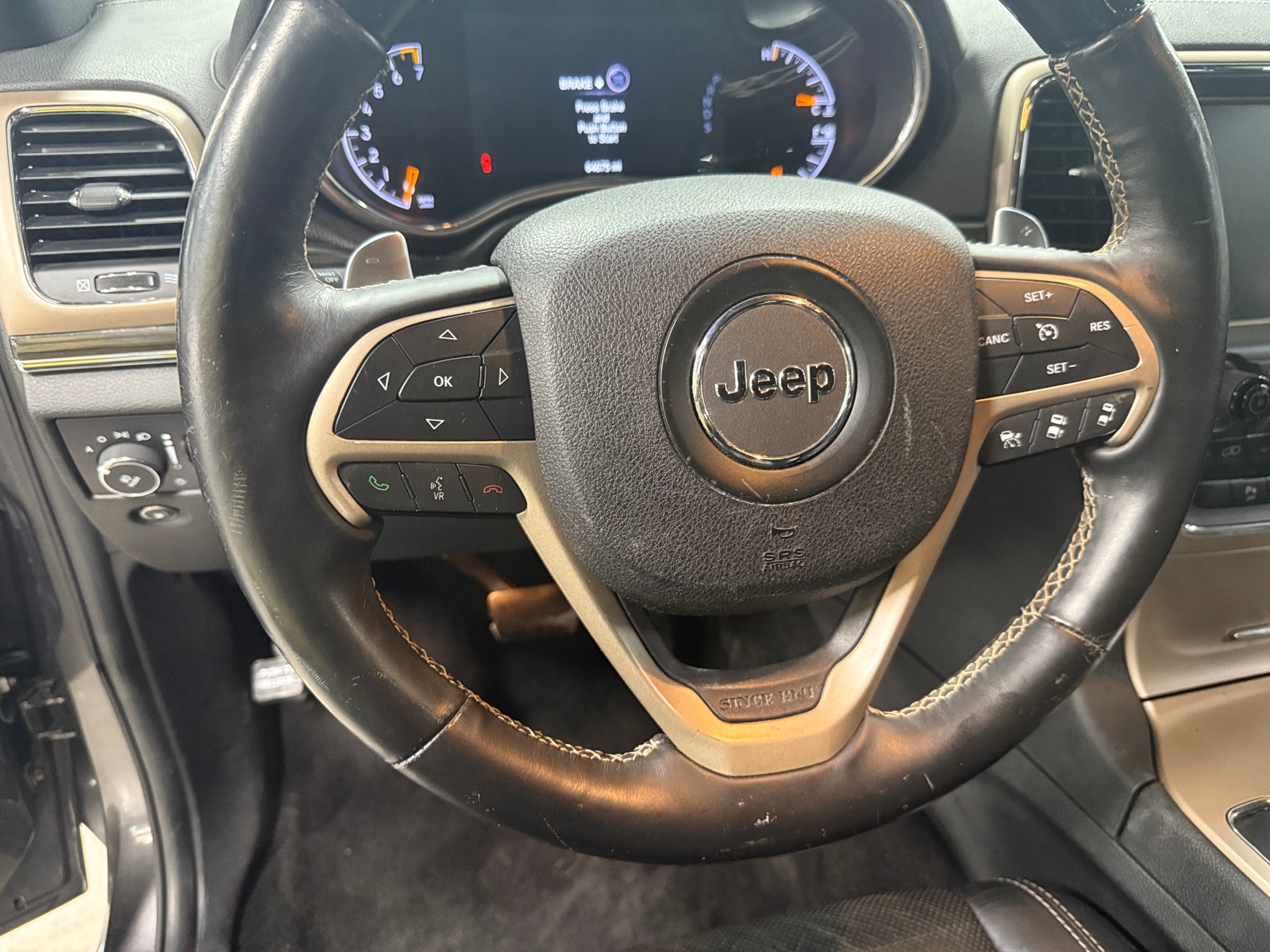 Thumbnail: 2015 Jeep Grand Cherokee - 4