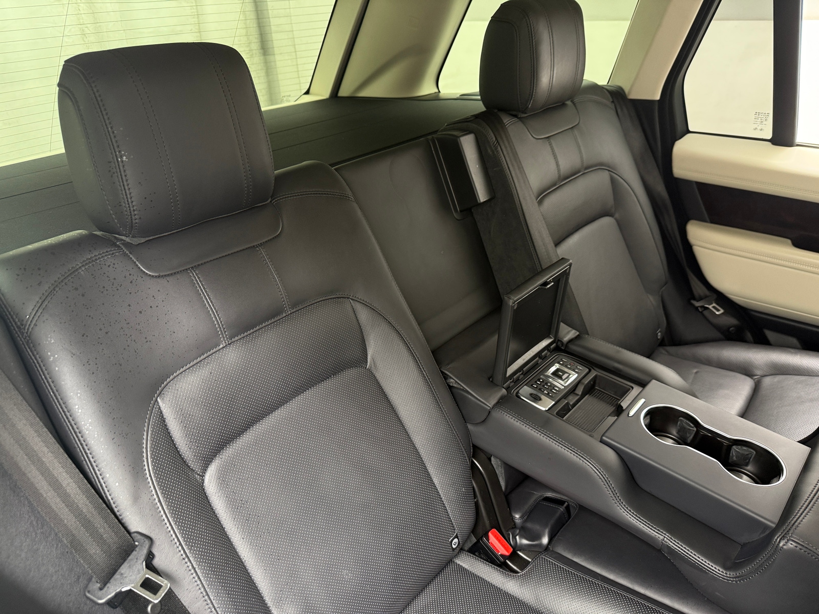 Thumbnail: 2019 Land Rover Range Rover - 5