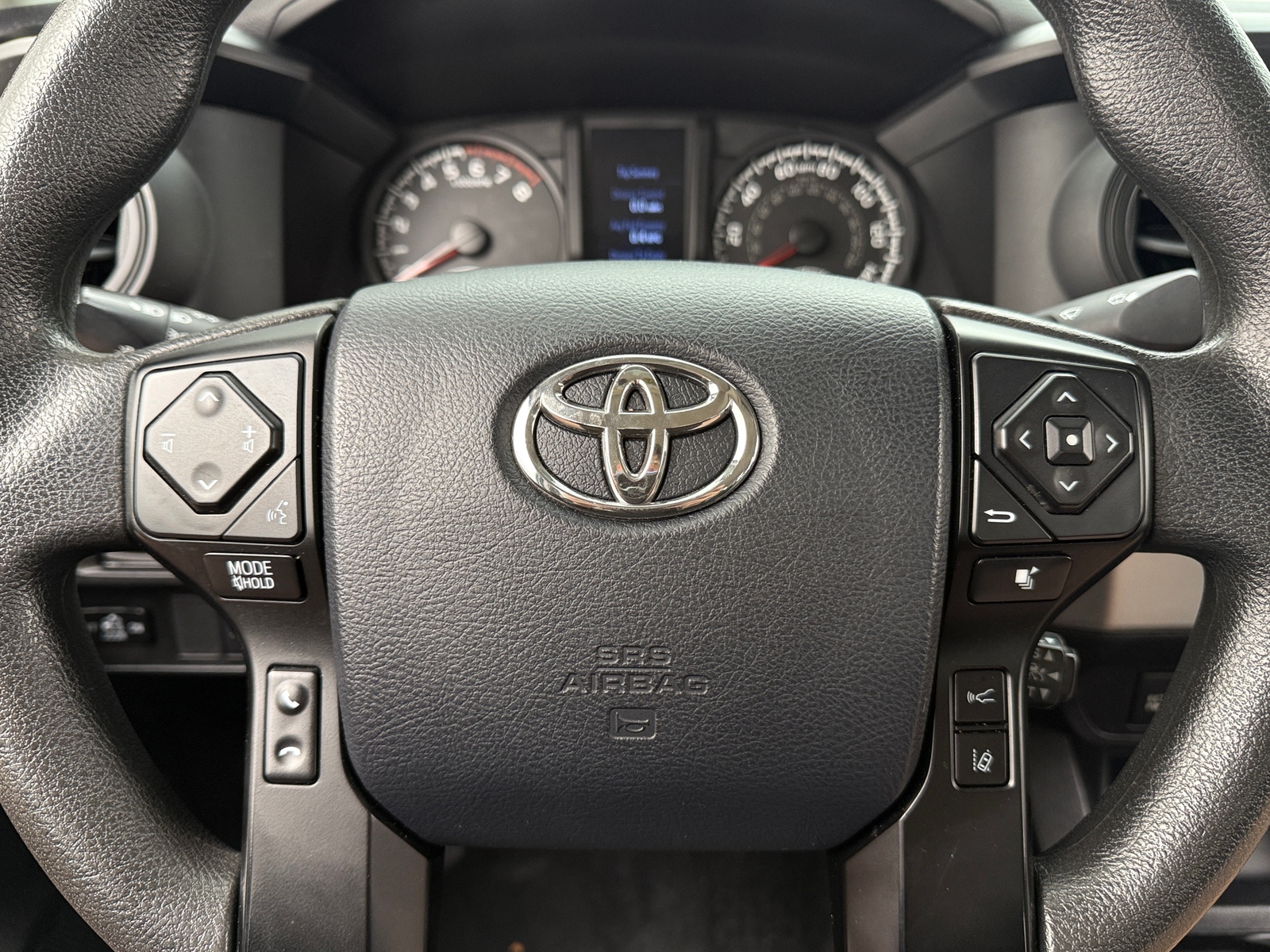 Thumbnail: 2018 Toyota Tacoma - 5