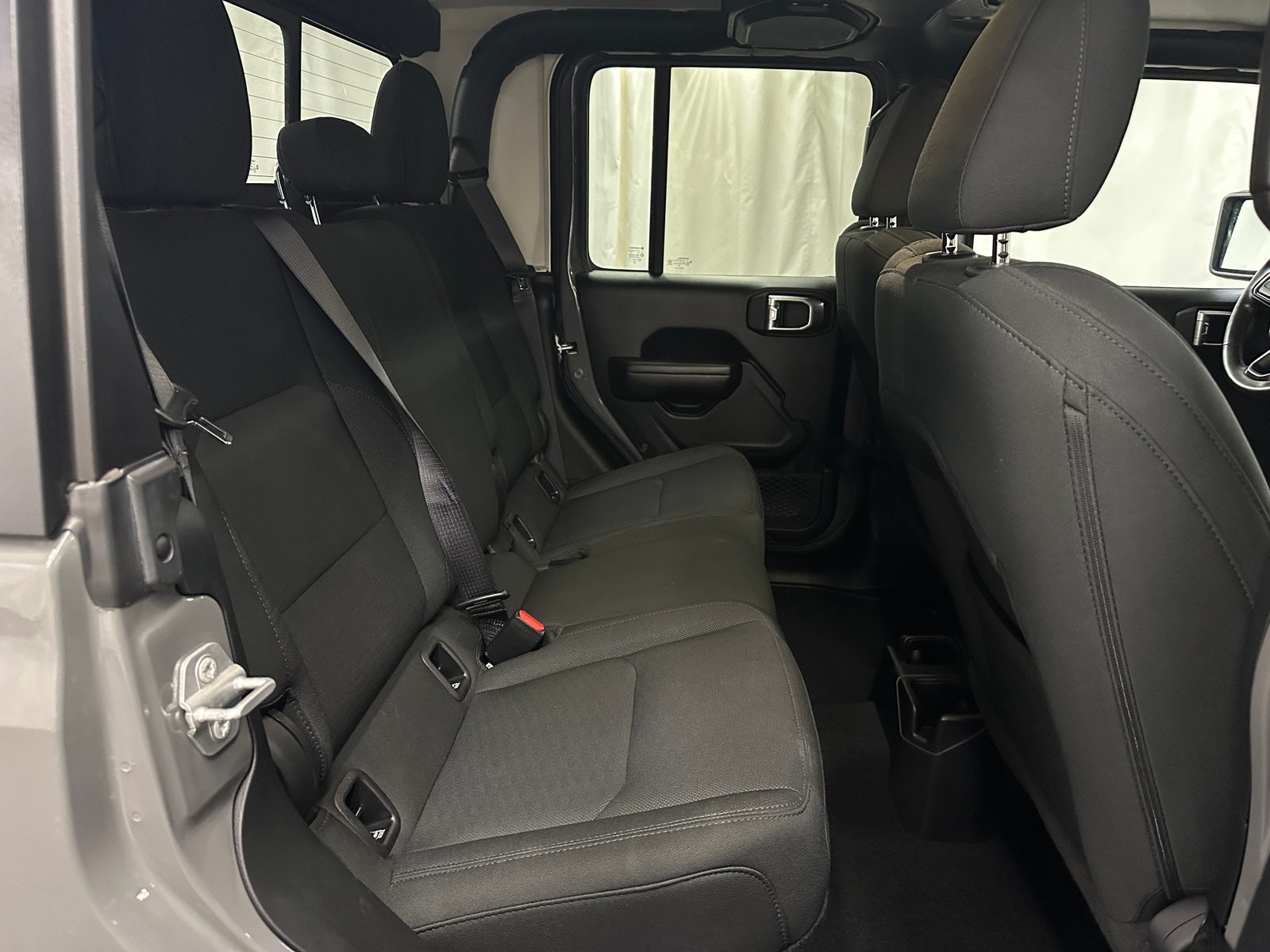 Thumbnail: 2021 Jeep Gladiator - 6