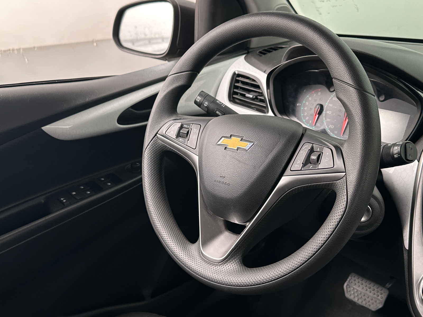 Thumbnail: 2016 Chevrolet Spark - 5