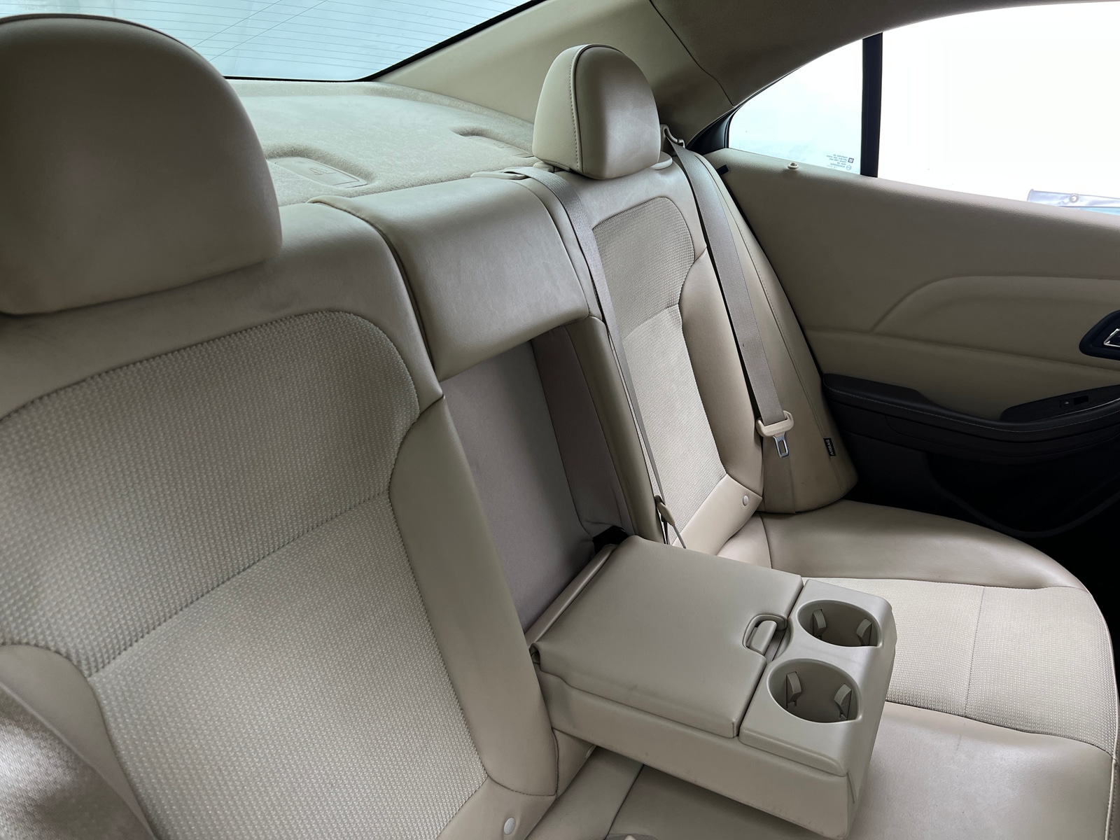 Thumbnail: 2015 Chevrolet Malibu - 6