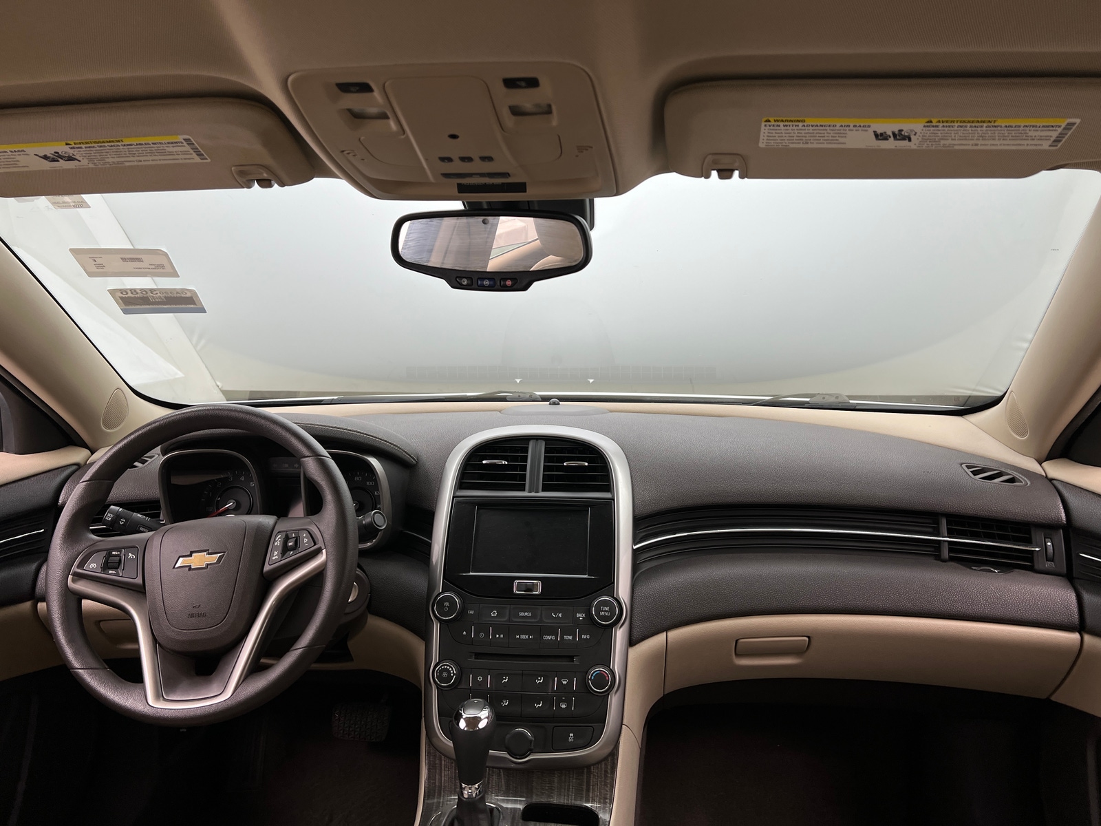 Thumbnail: 2015 Chevrolet Malibu - 3
