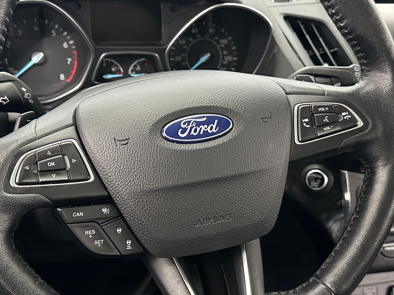 Thumbnail: 2017 Ford Escape - 4