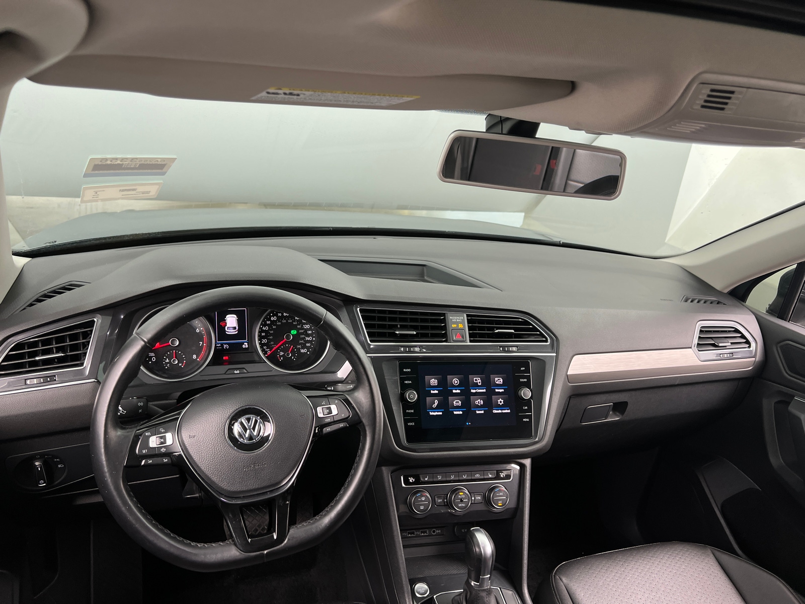 Thumbnail: 2019 Volkswagen Tiguan - 2
