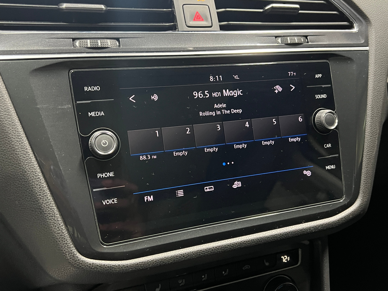 Thumbnail: 2019 Volkswagen Tiguan - 3